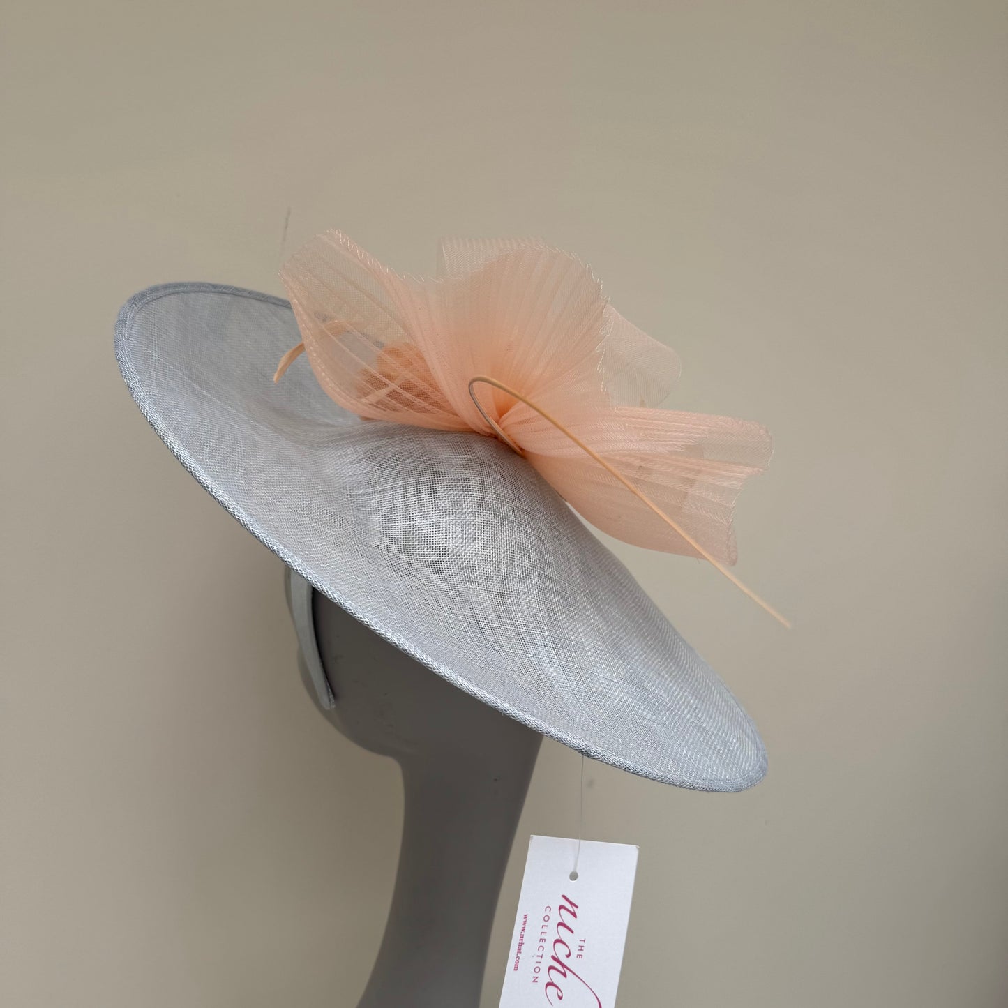 Nigel Rayment 18009 Sky Grey and Blush Peach Hatinator