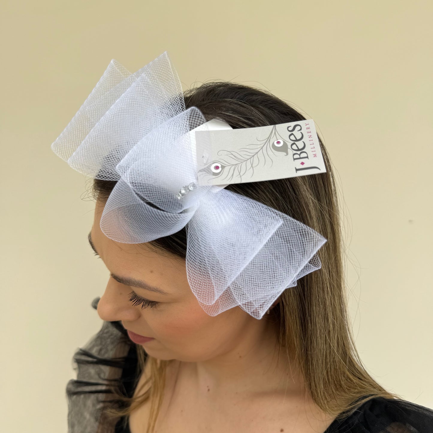 J Bees JB26/113 White Fascinator with Sparkle