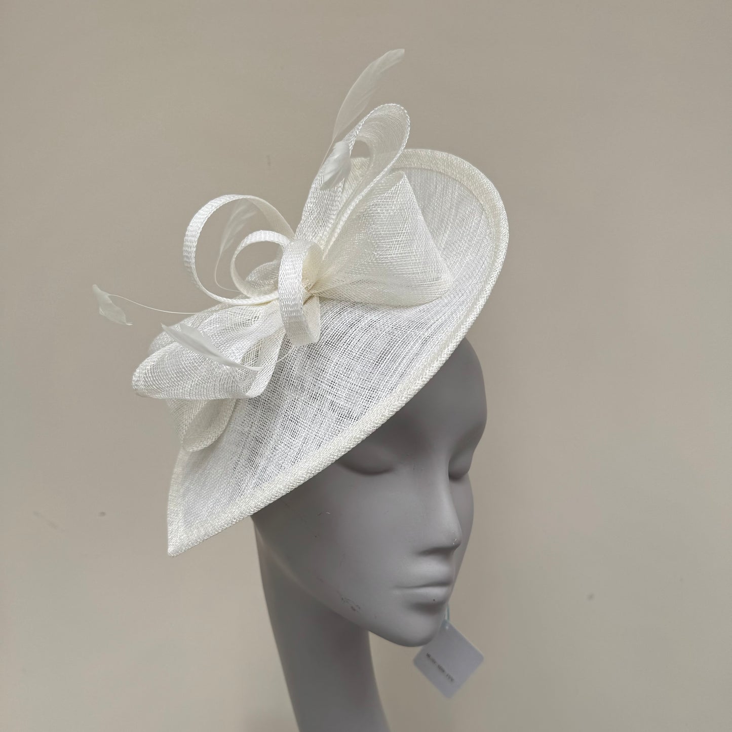 Max and Ellie AD9 Ivory Angled Hatinator