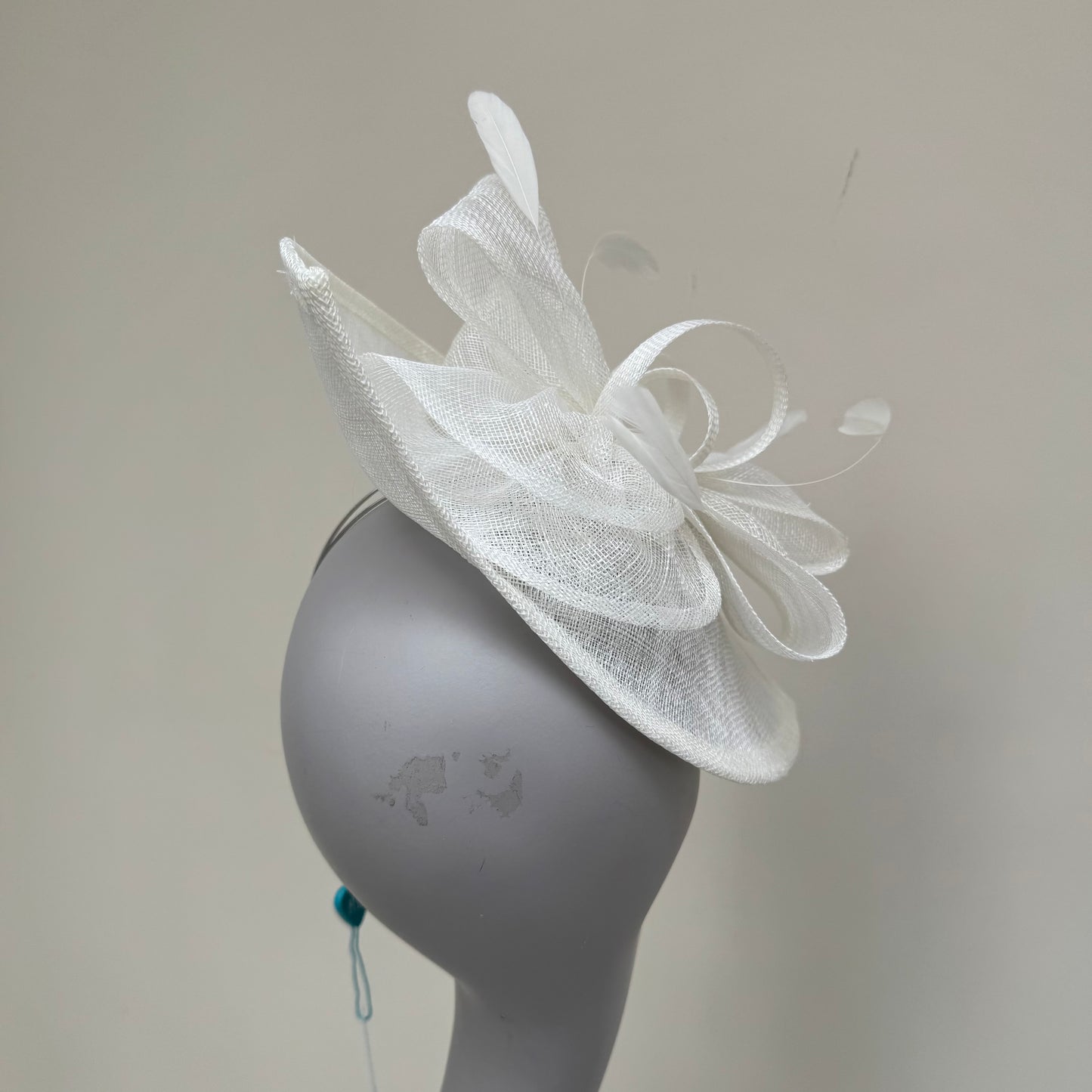 Max and Ellie AD9 Ivory Angled Hatinator