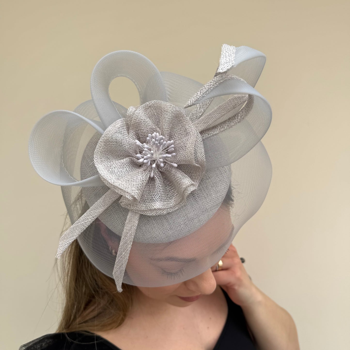 Max and Ellie JP3 Matt Silver Pillbox Fascinator