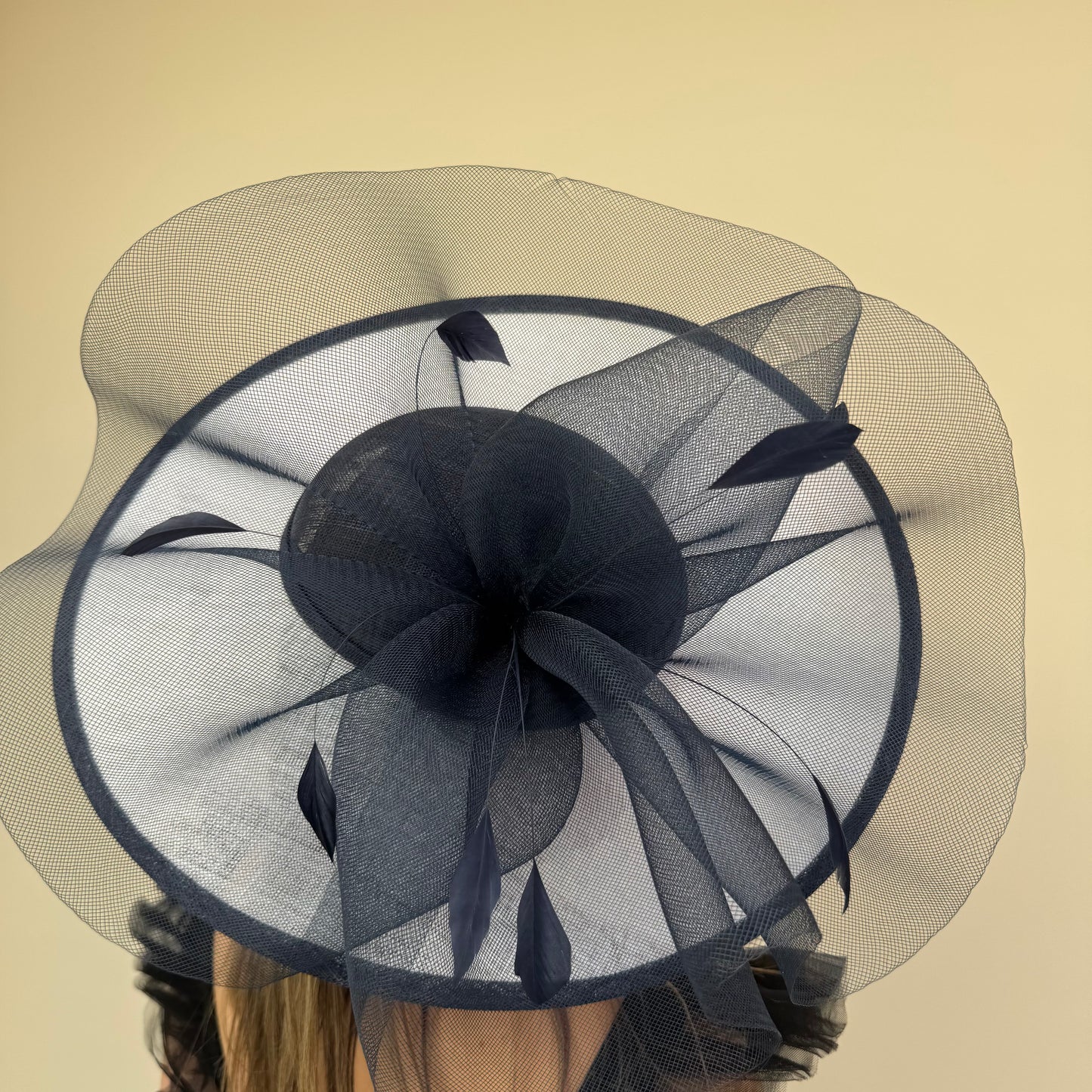 J Bees JB26/128 Small fault in mesh White & Navy blue Hatinator