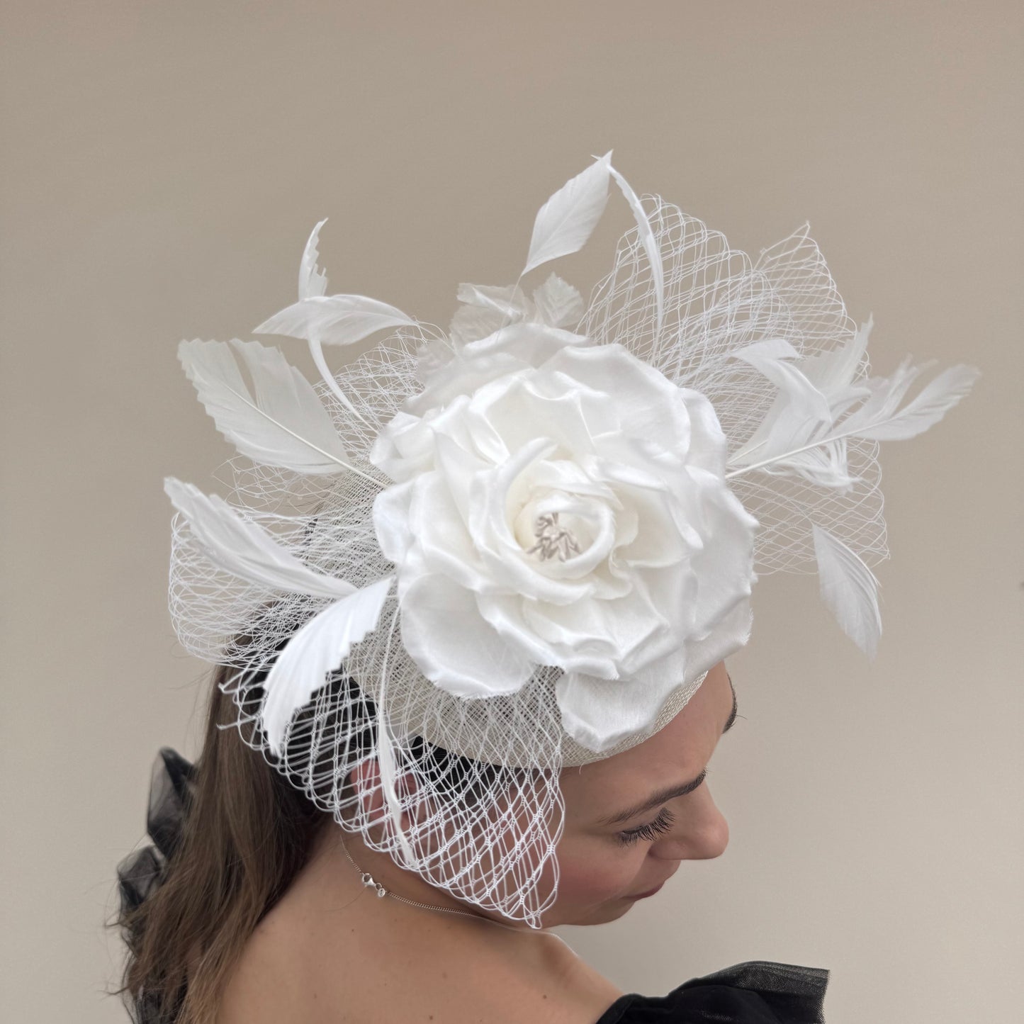 J Bees JB26/111 Ivory Pillbox with lace and rose