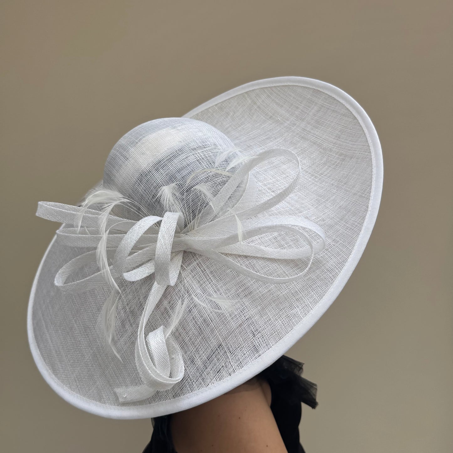 J Bees JB23/281 Off White Hat On Headband White