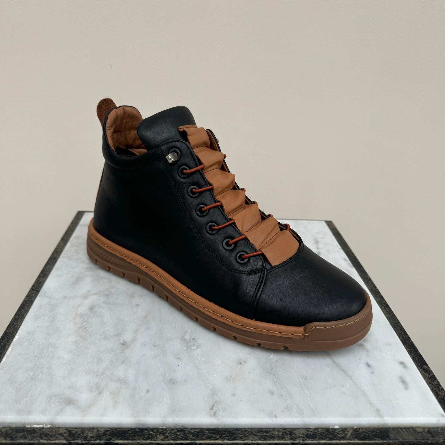 Shoozy Bristol Leather Boot