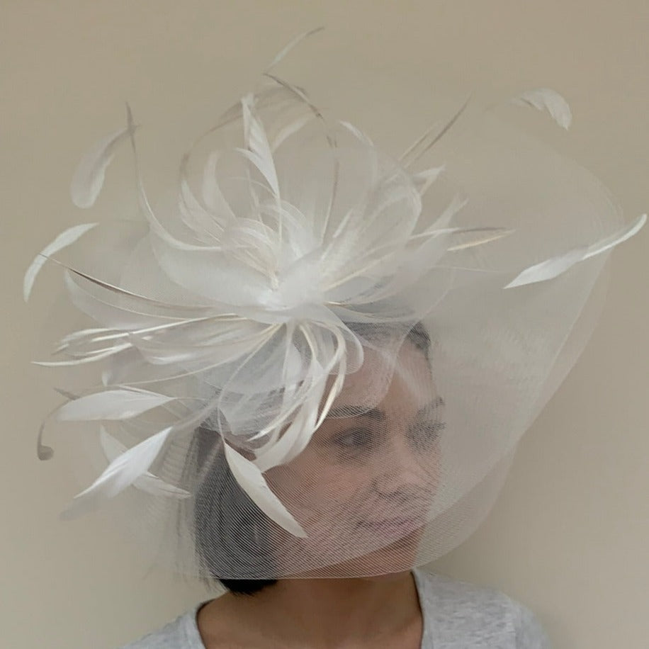 J Bees JB20/165 White Crin Large Fascinator White