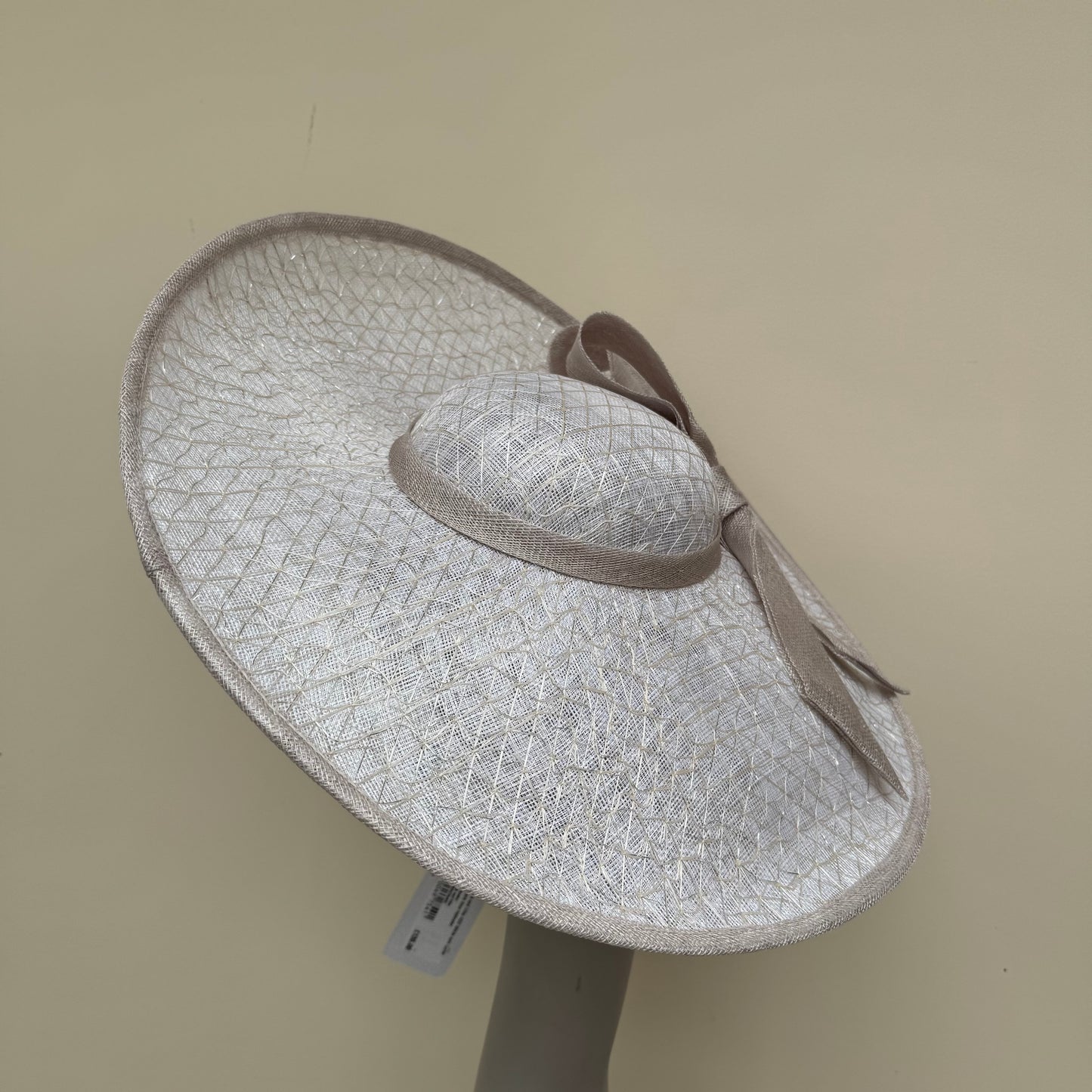 Max and Ellie HD2 White and Lurex Quartz Bow Hatinator