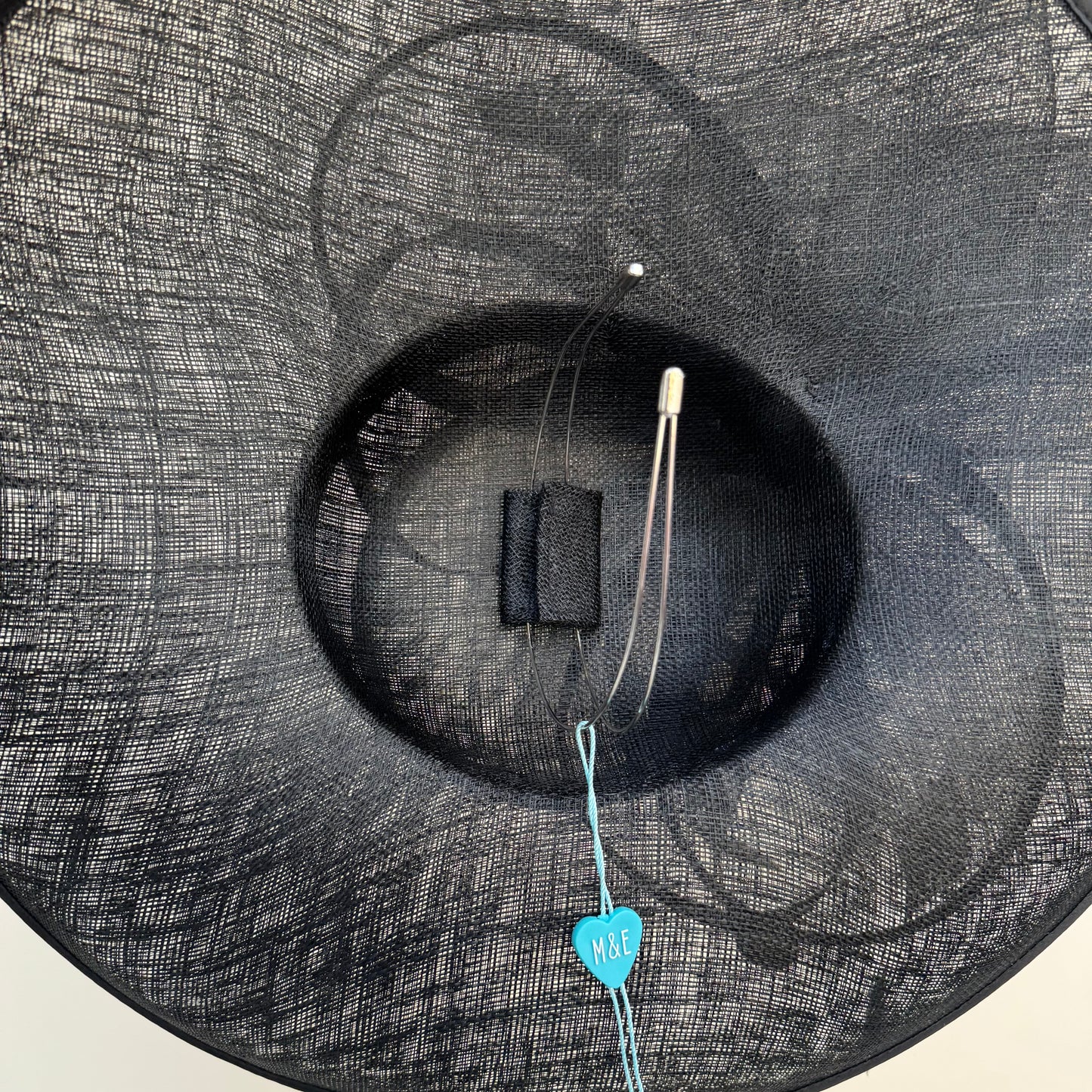 Max and Ellie OD3 Black Crin and Satin Large Hatinator
