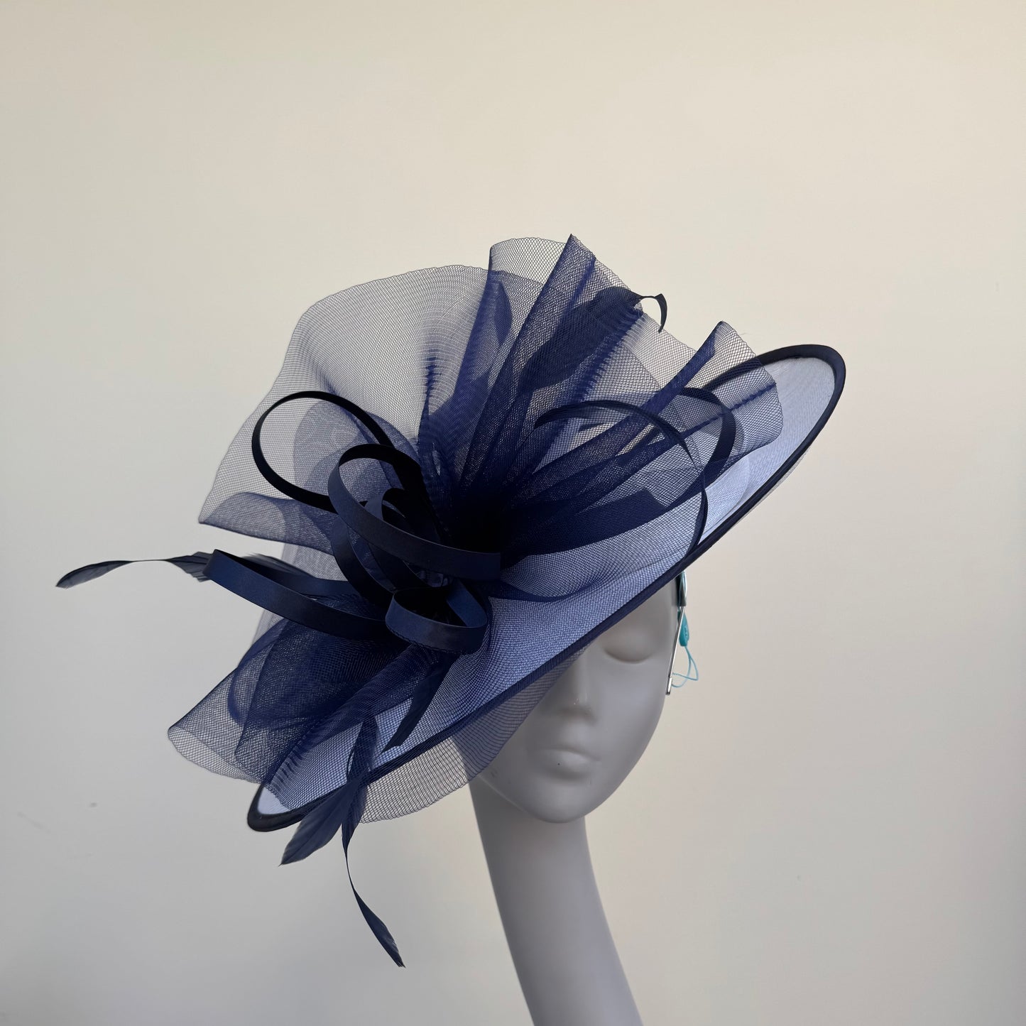 Max and Ellie OD3 White & Navy Crin and Satin Hatinator