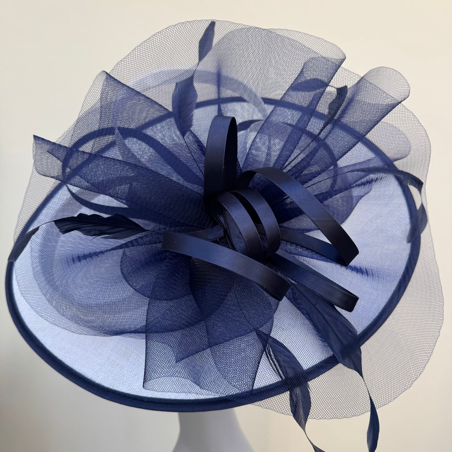 Max and Ellie OD3 White & Navy Crin and Satin Hatinator