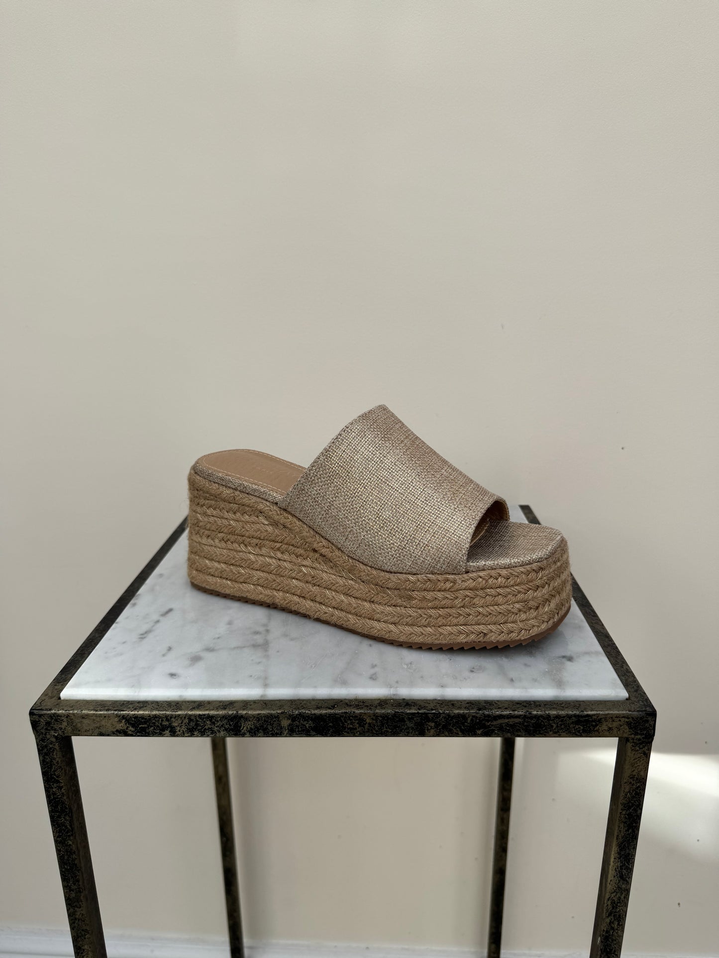 Findlay X5-359 Gold Wedge Sandal