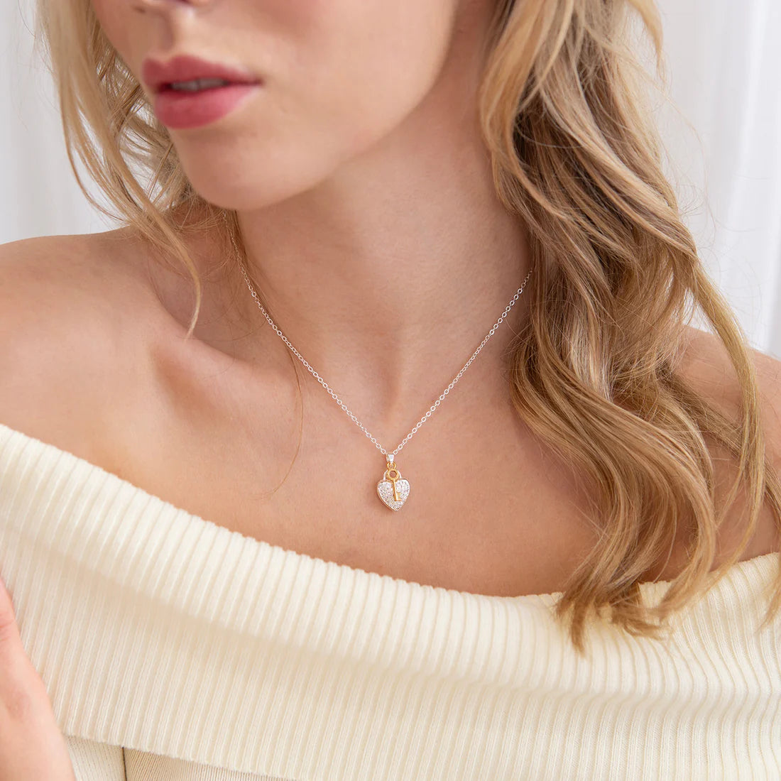 Life Charms Heart & Key Necklace N03