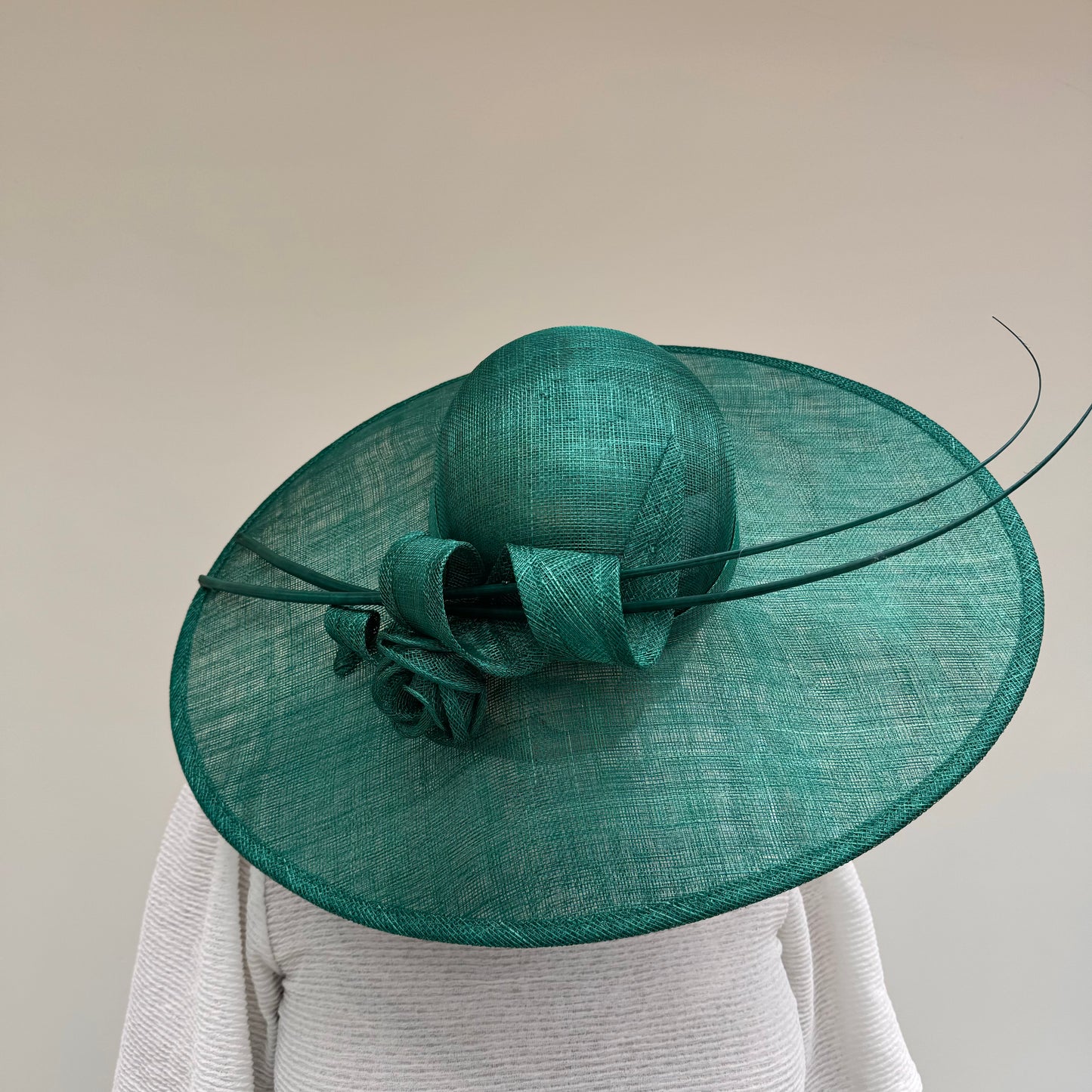 Max and Ellie WD7 Emerald Green Flat Hatinator on Band