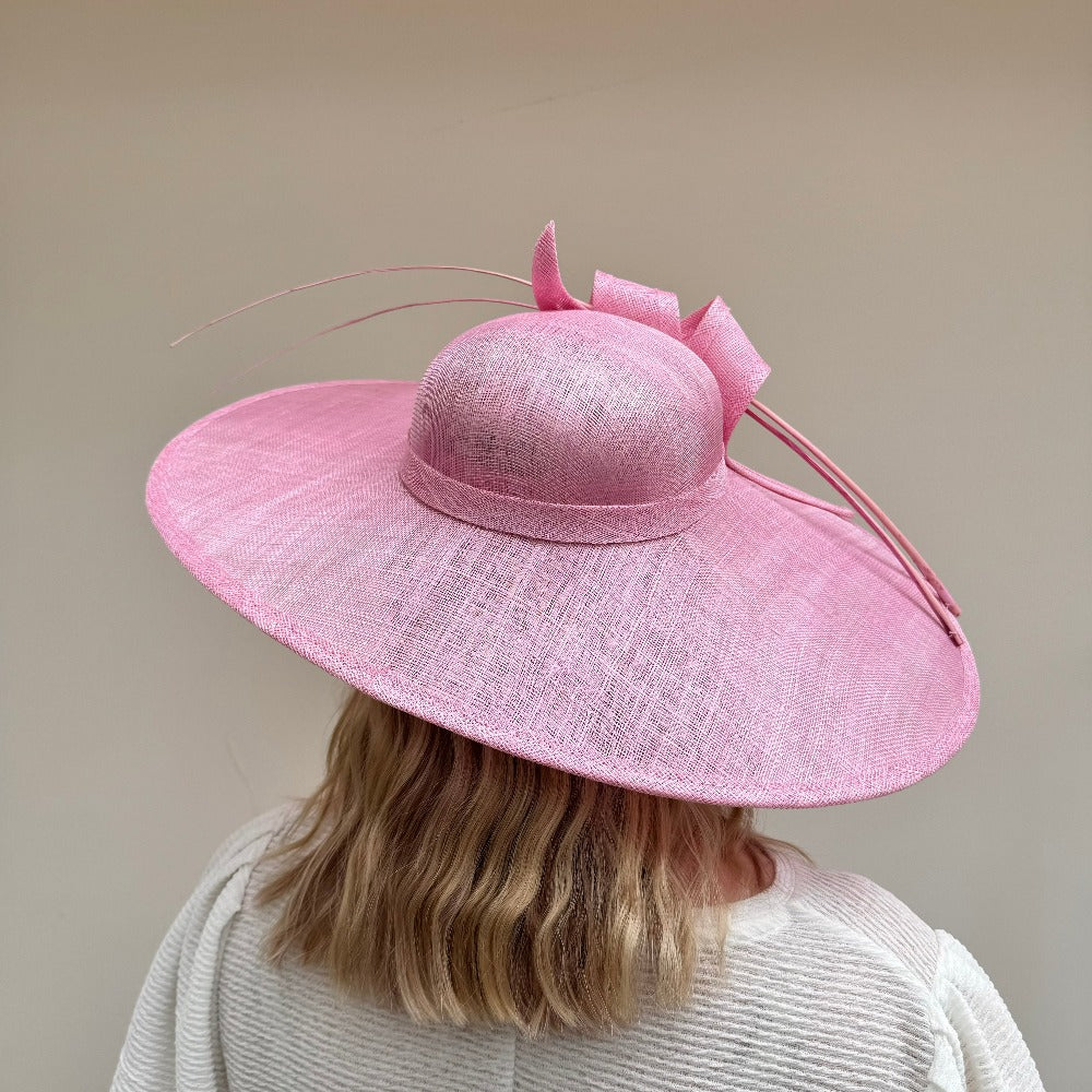 Max and Ellie WD7 Girly Pink Large Flat Hatinator on Band