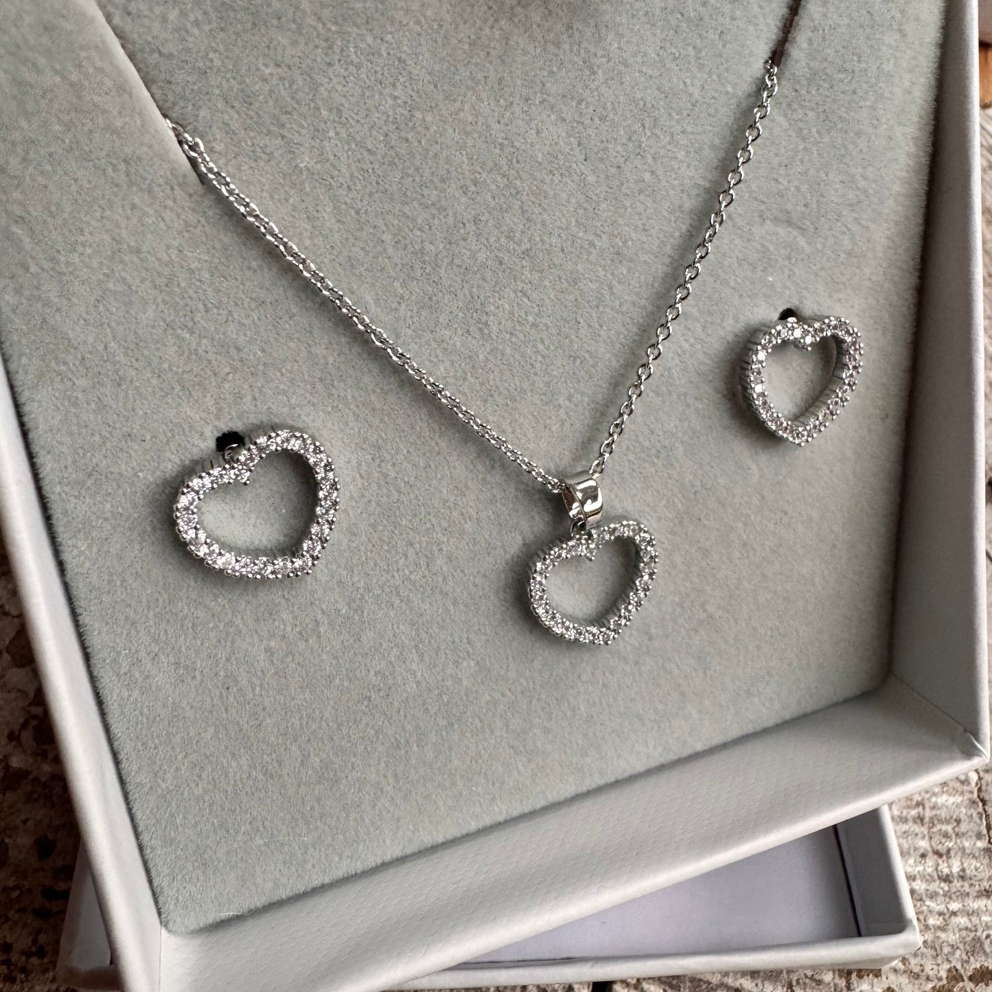 D&X Heart diamante earring and necklace set