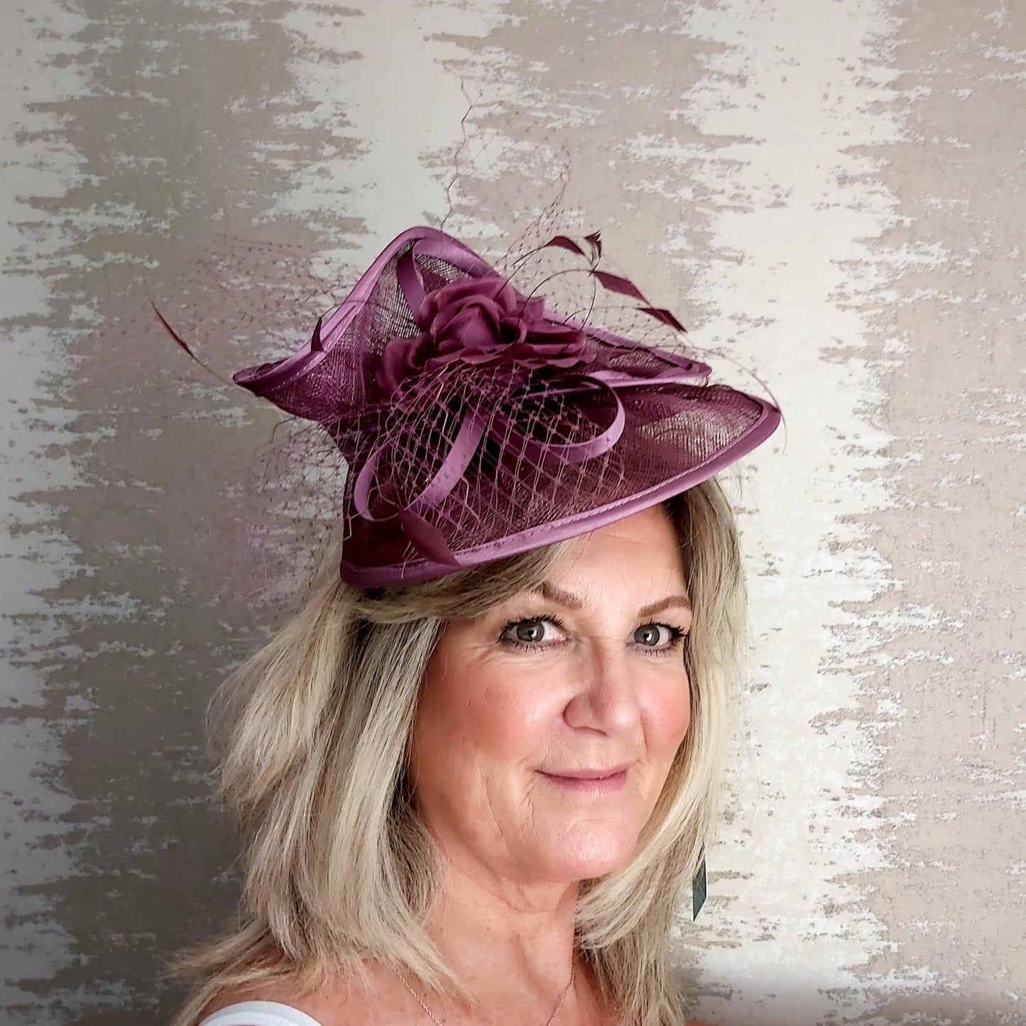 Max and Ellie ED3 Fascinator