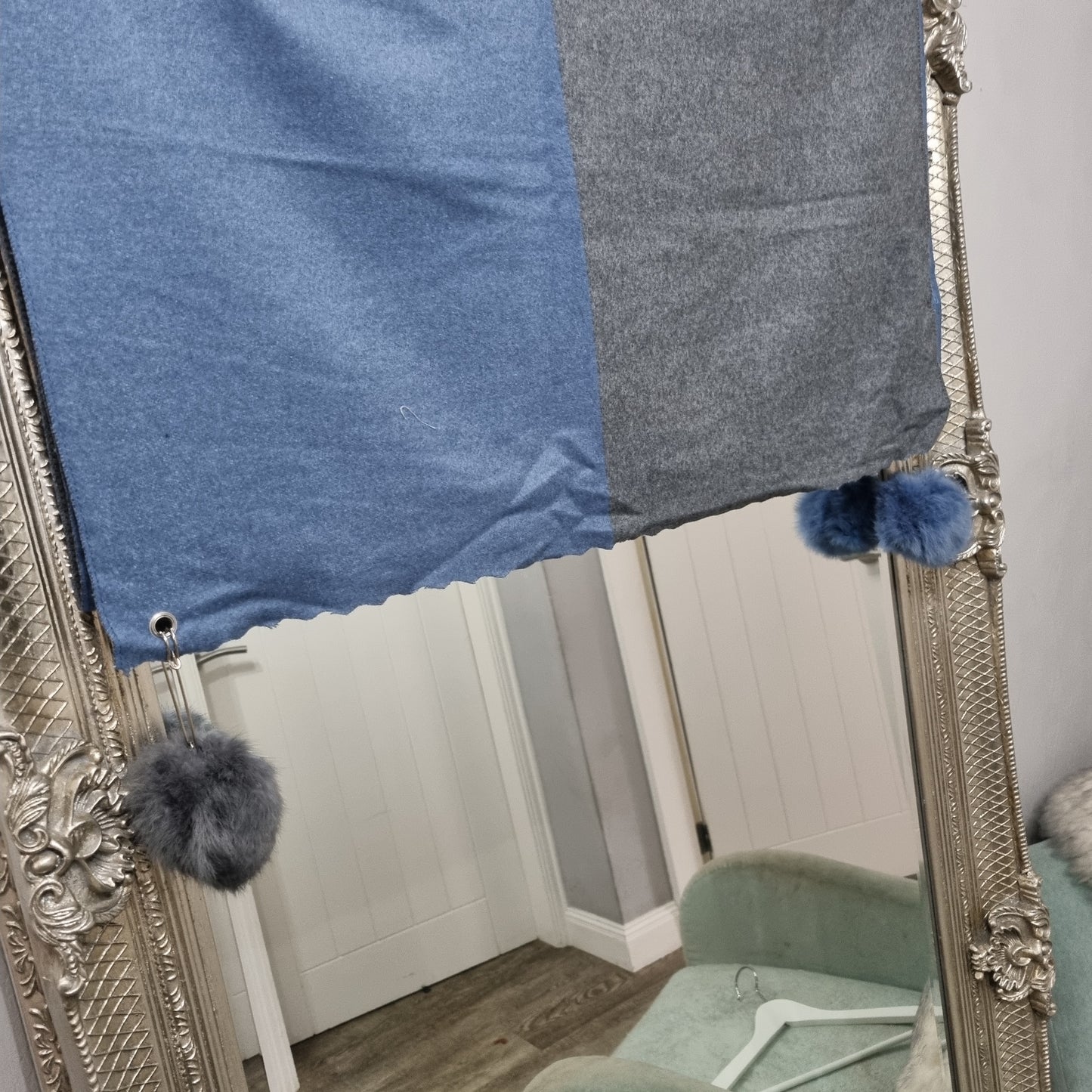 Double pompom scarf Blue/Grey