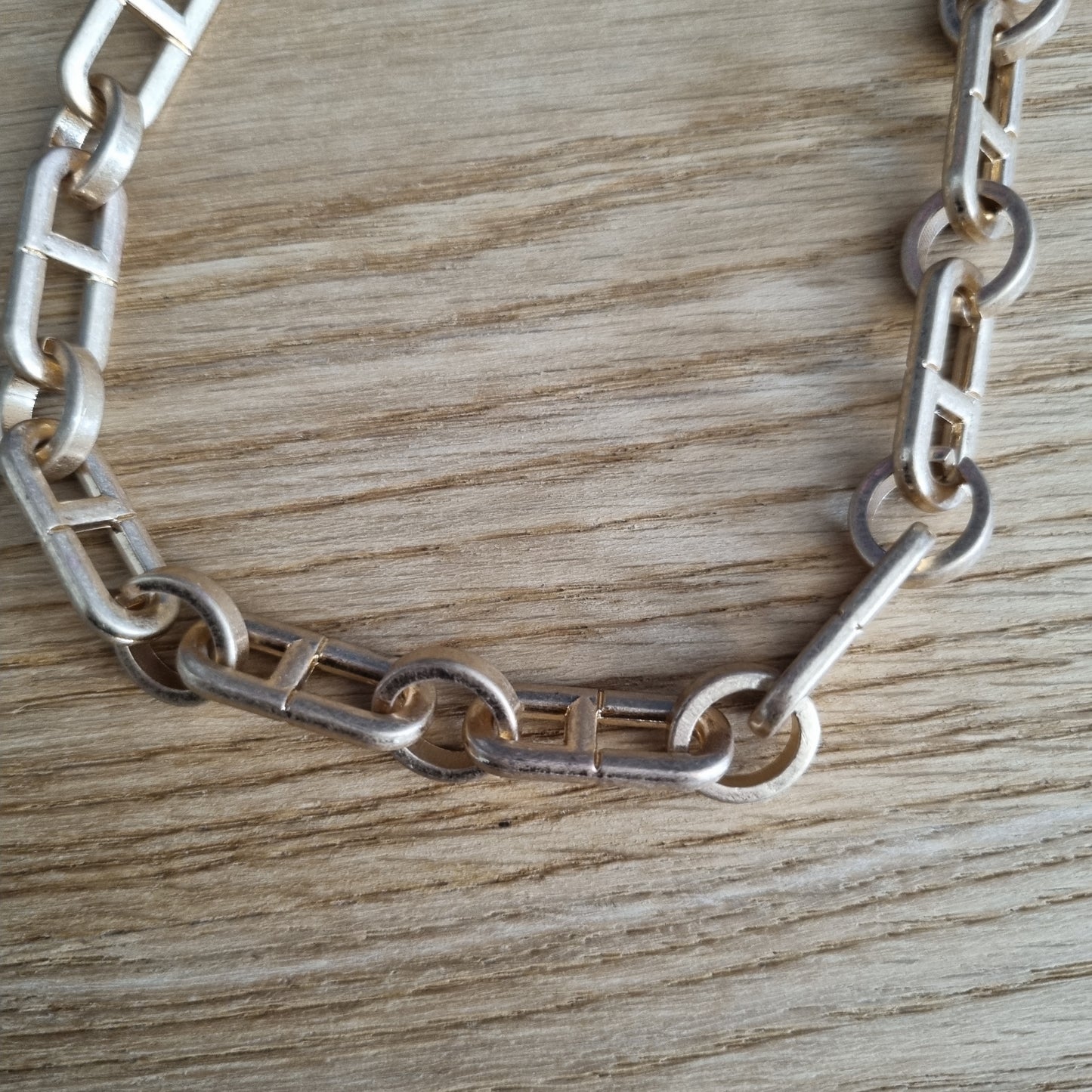 Envy Gold chain style necklace