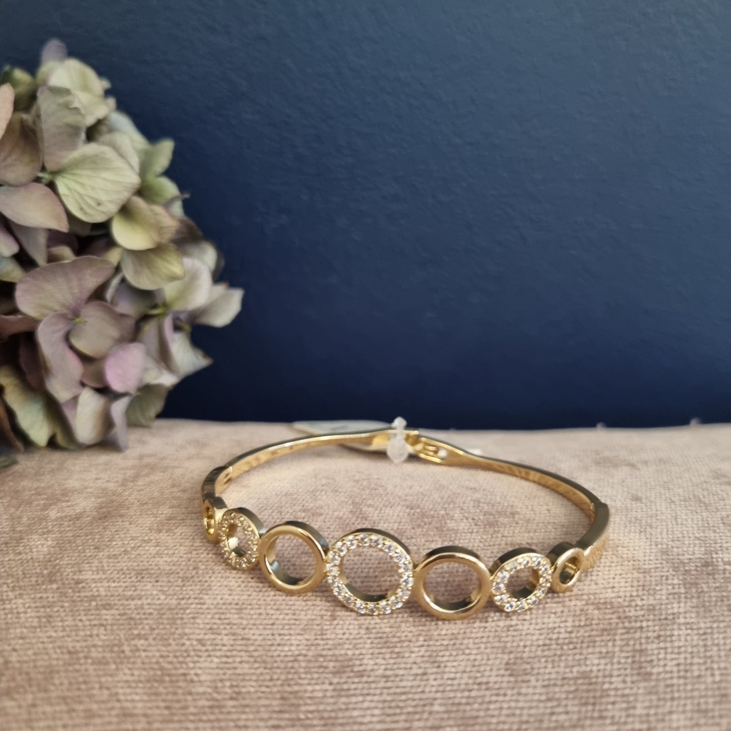 Circle Diamante Bracelet