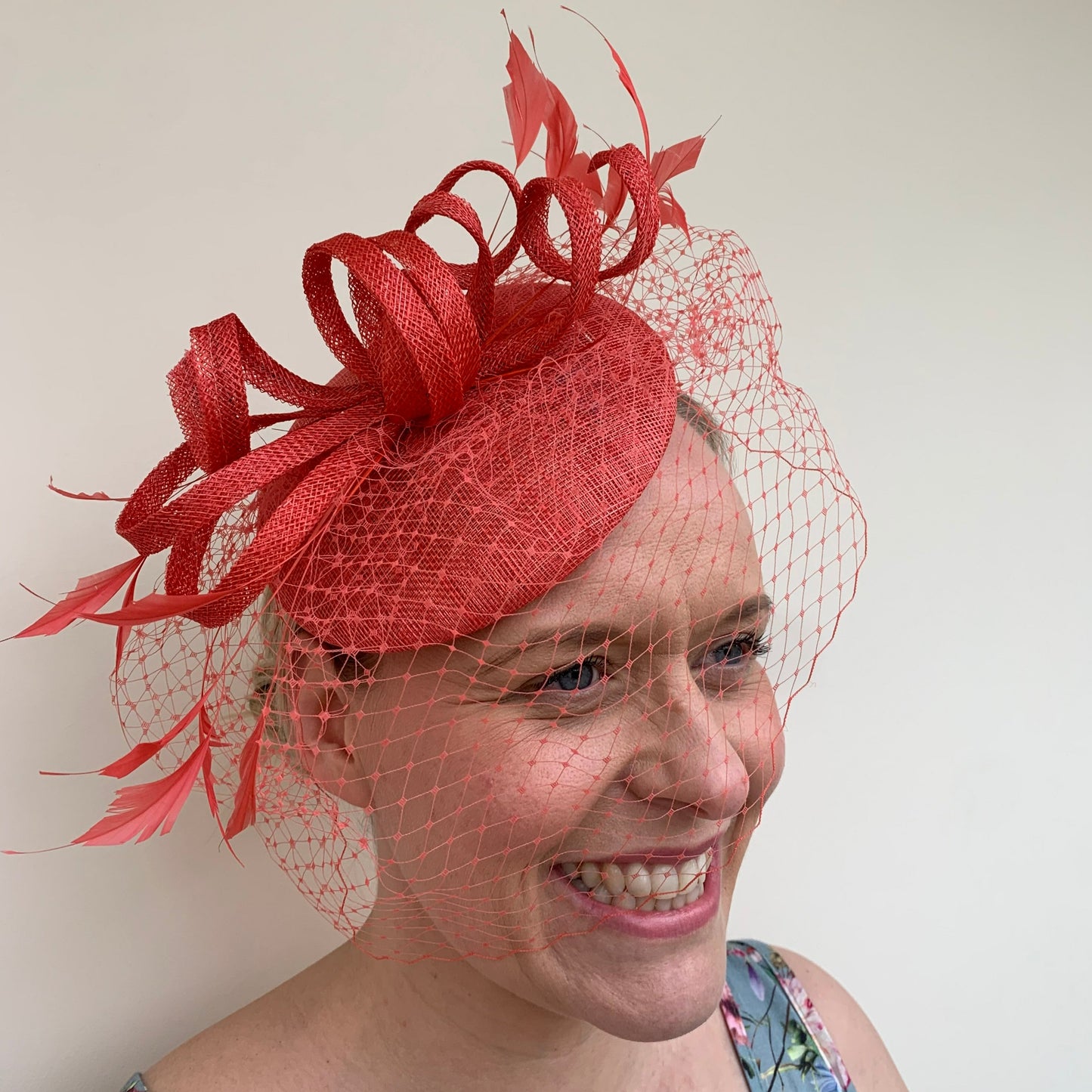 Max and Ellie DD2 Pillbox with veil