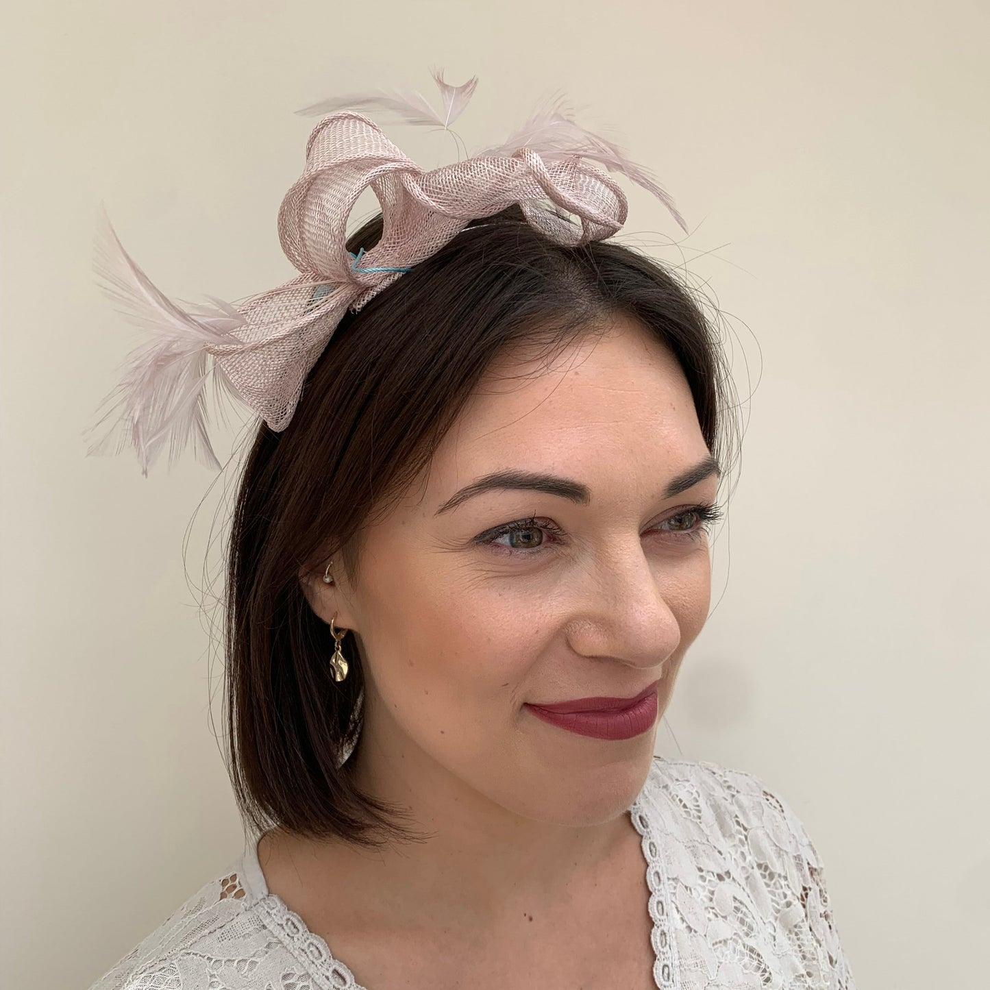 Max and Ellie AF5 Small Fascinator on Headband in Nudes