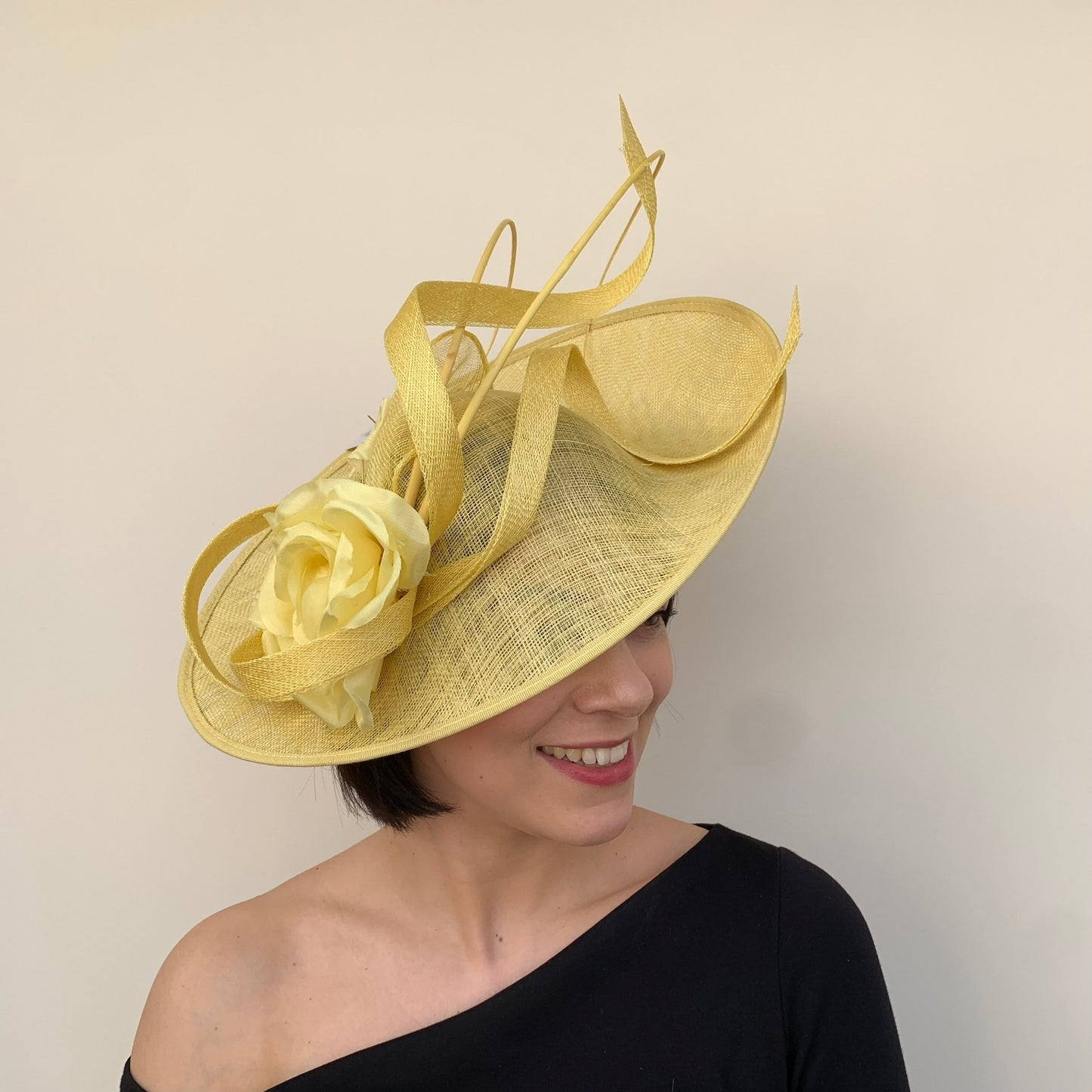 J Bees JB20/155 Rose Twist Hatinator in Yellows
