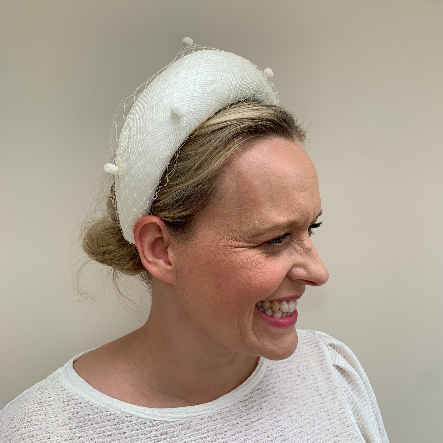 Max and Ellie HF6 Fascinator in Ivory