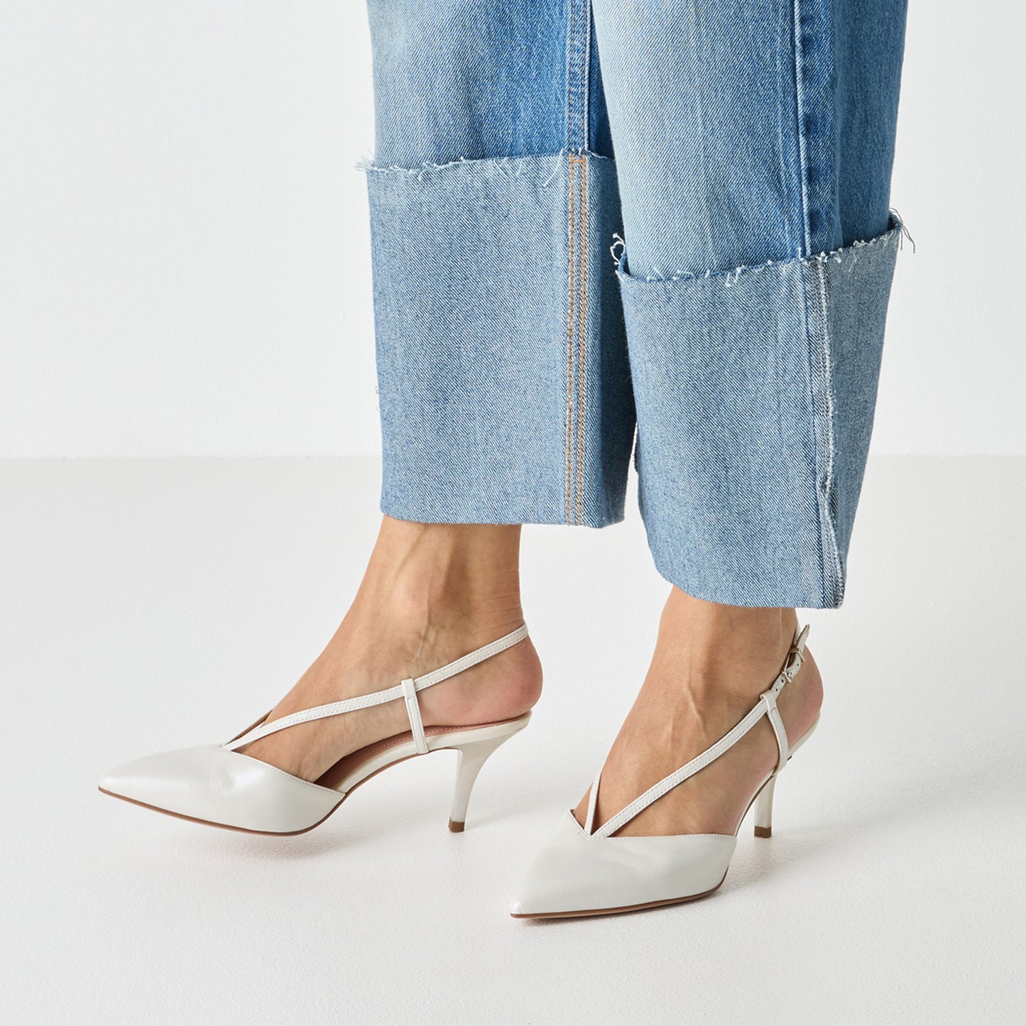 Tamaris 1-29620-46 Pearl T-Bar Pointed Ladies Heels