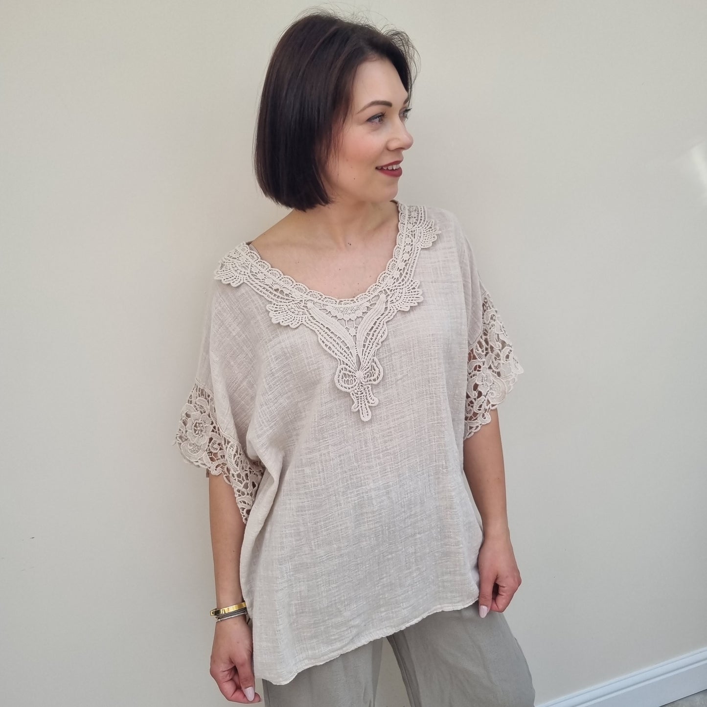 Linen lace sleeve top