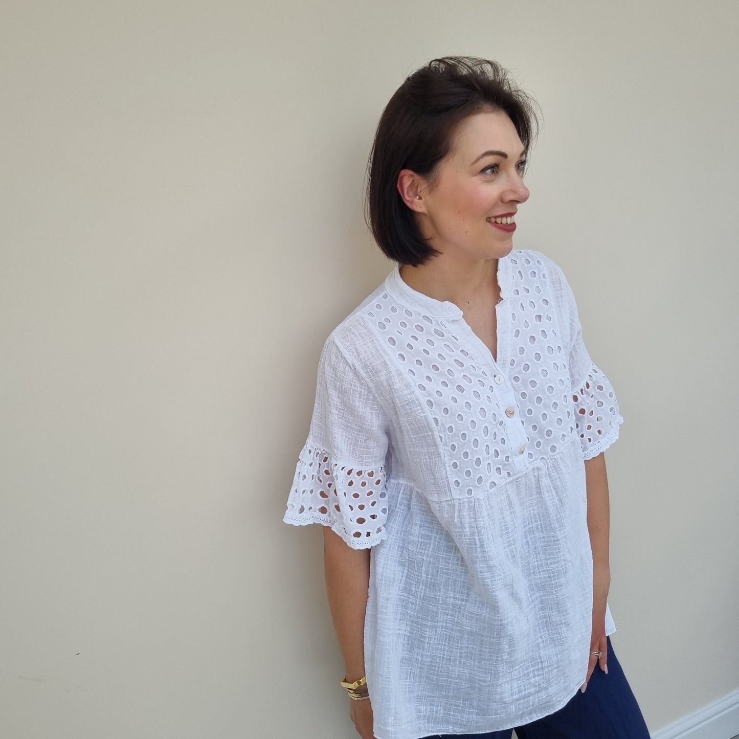 Short sleeved lace top
