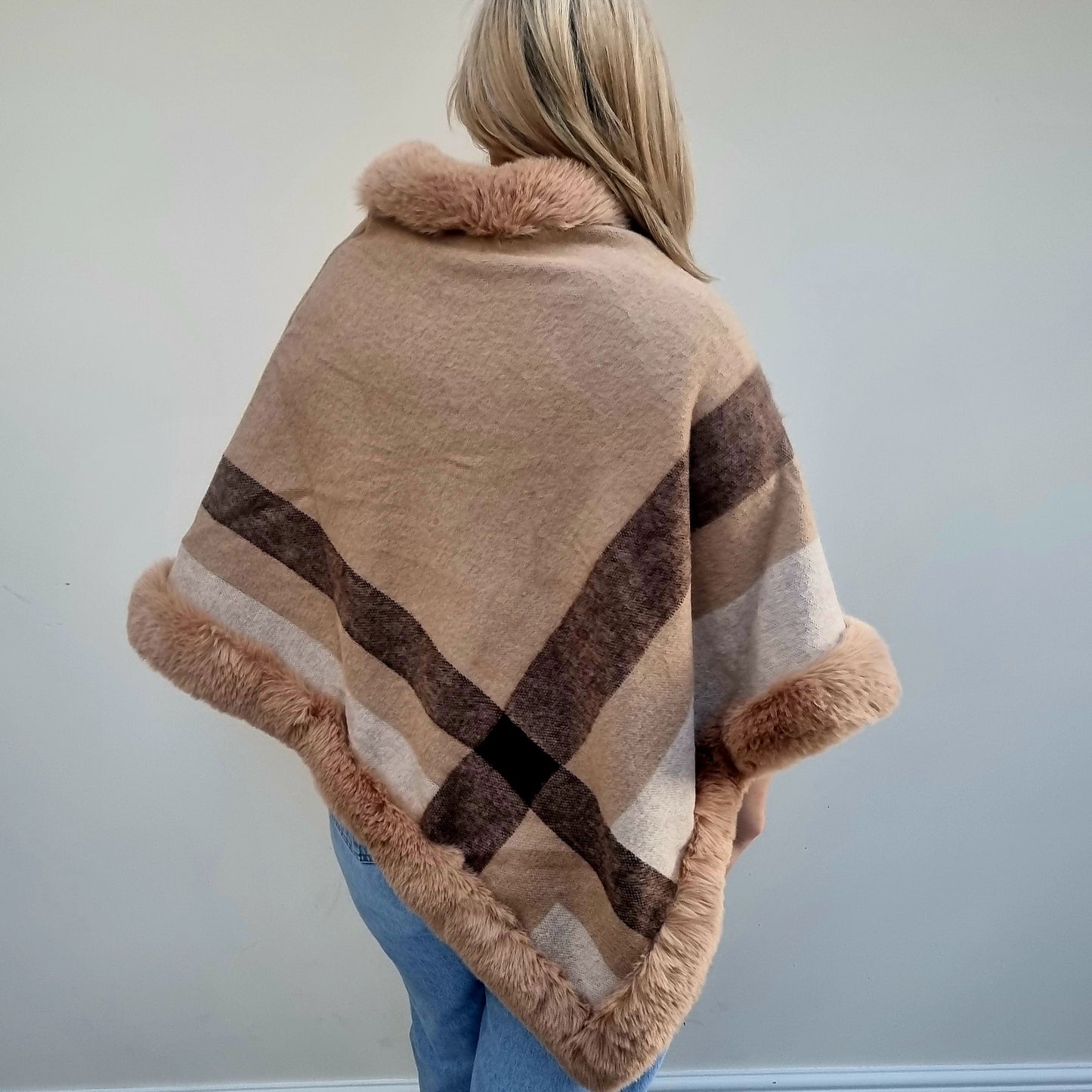 Wide Check Poncho