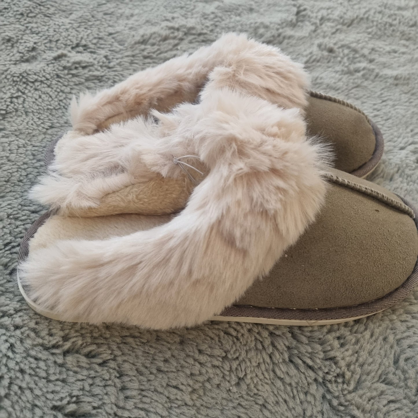 Lizzie faux fur enclosed slippers
