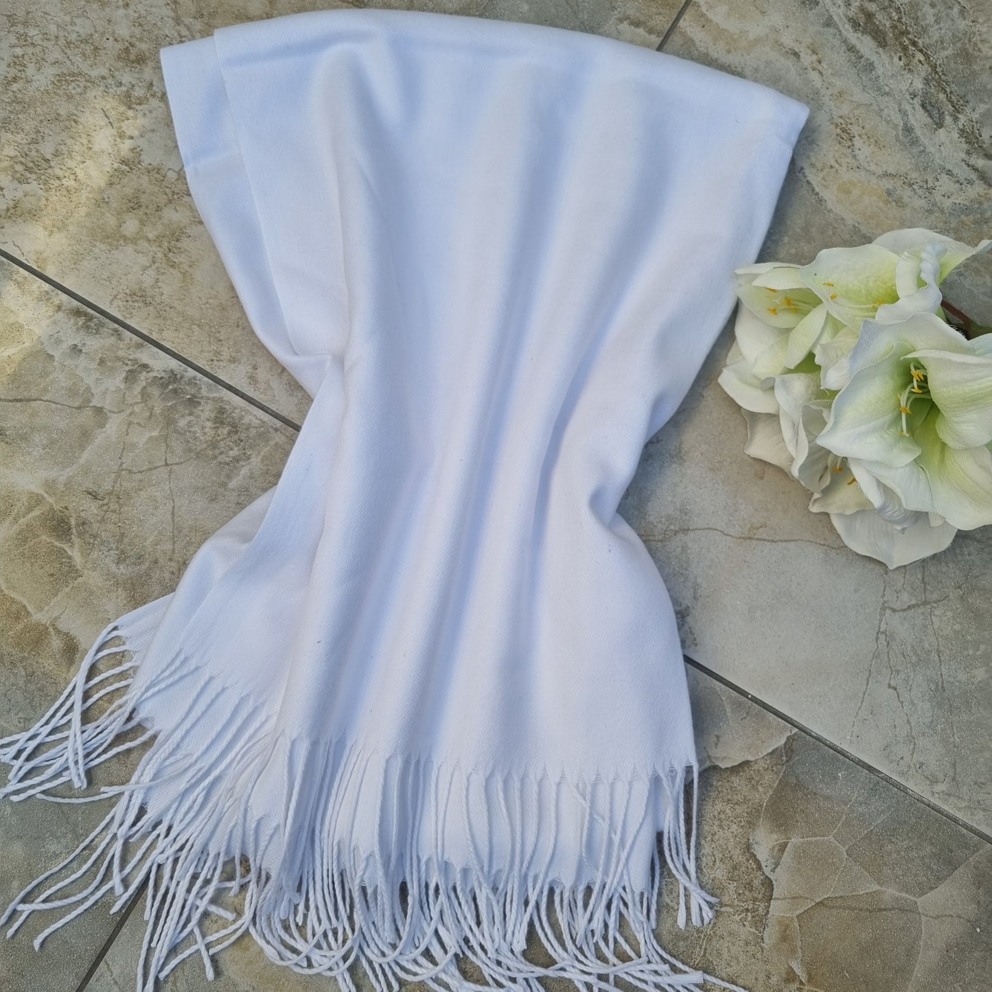 Park Lane PAS Celine Pashmina in White & Creams