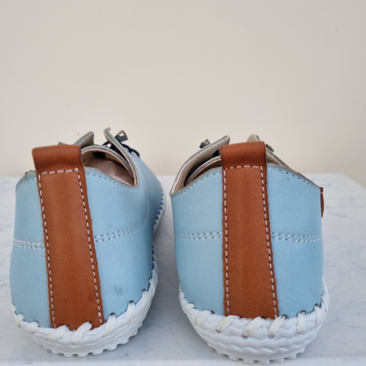 Shoozy Iris Leather Plimsole