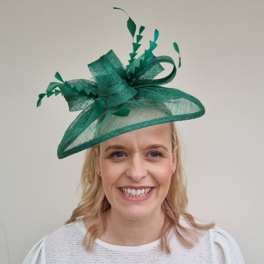 JB23/277 Feather Bow Hatinator In Greens