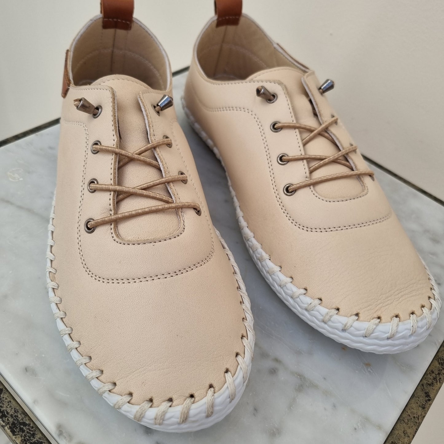 Shoozy Iris Leather Plimsole