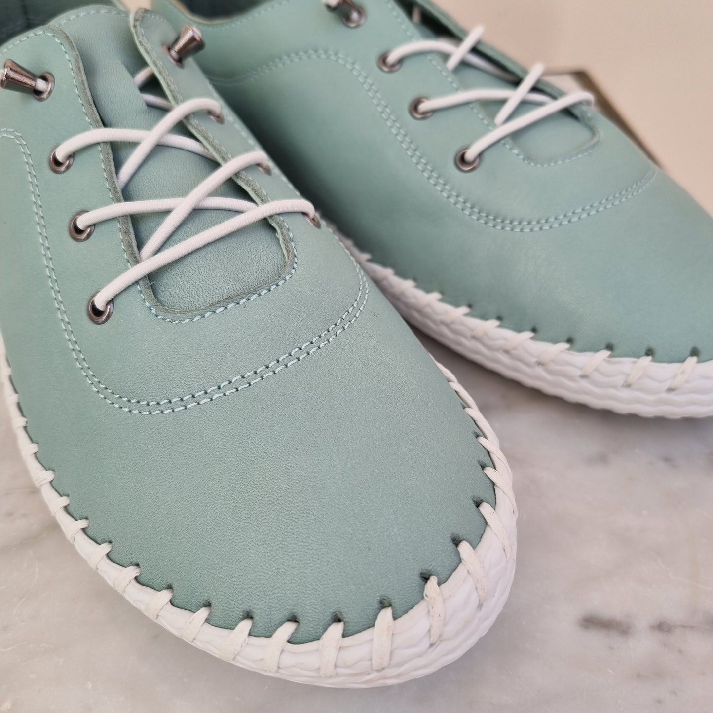 Shoozy Iris Leather Plimsole