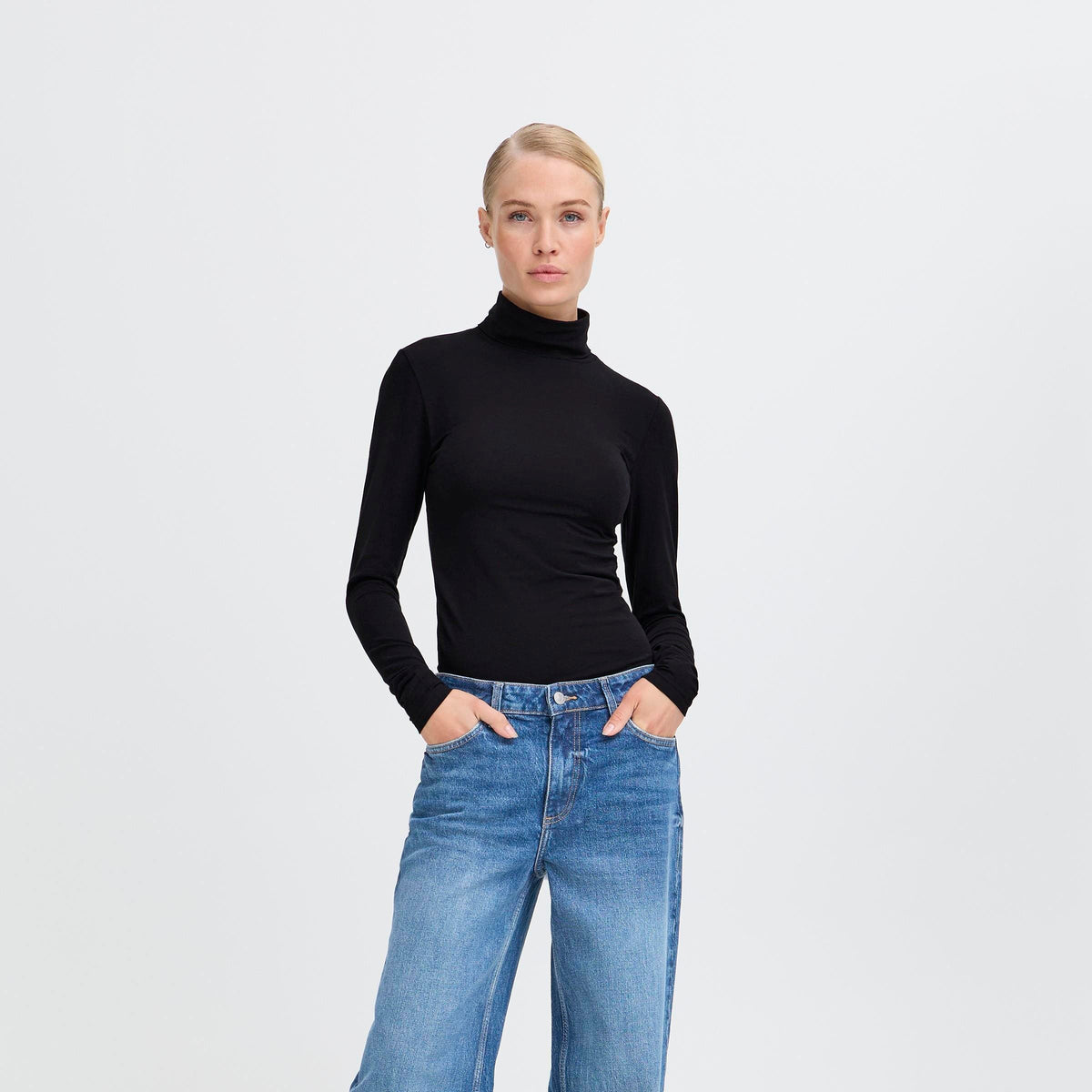 B.Young Pamila Roll Neck 20802565