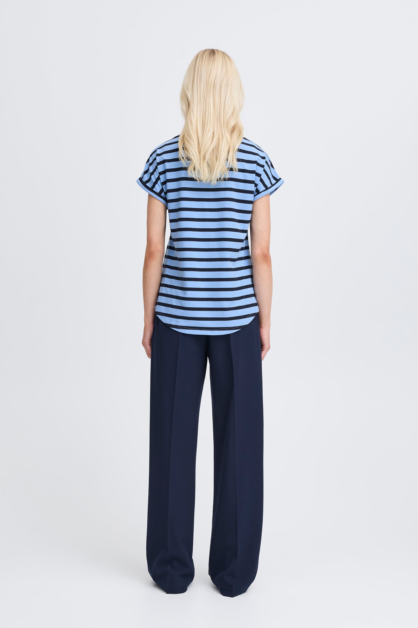 B.Young BYPAMILA Open neck T-shirt