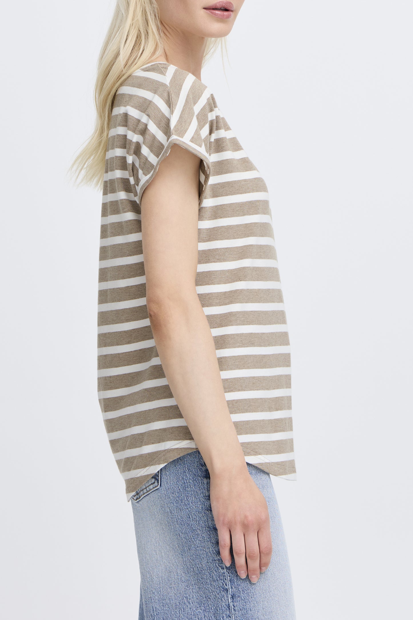 B.Young BYPAMILA Open neck T-shirt