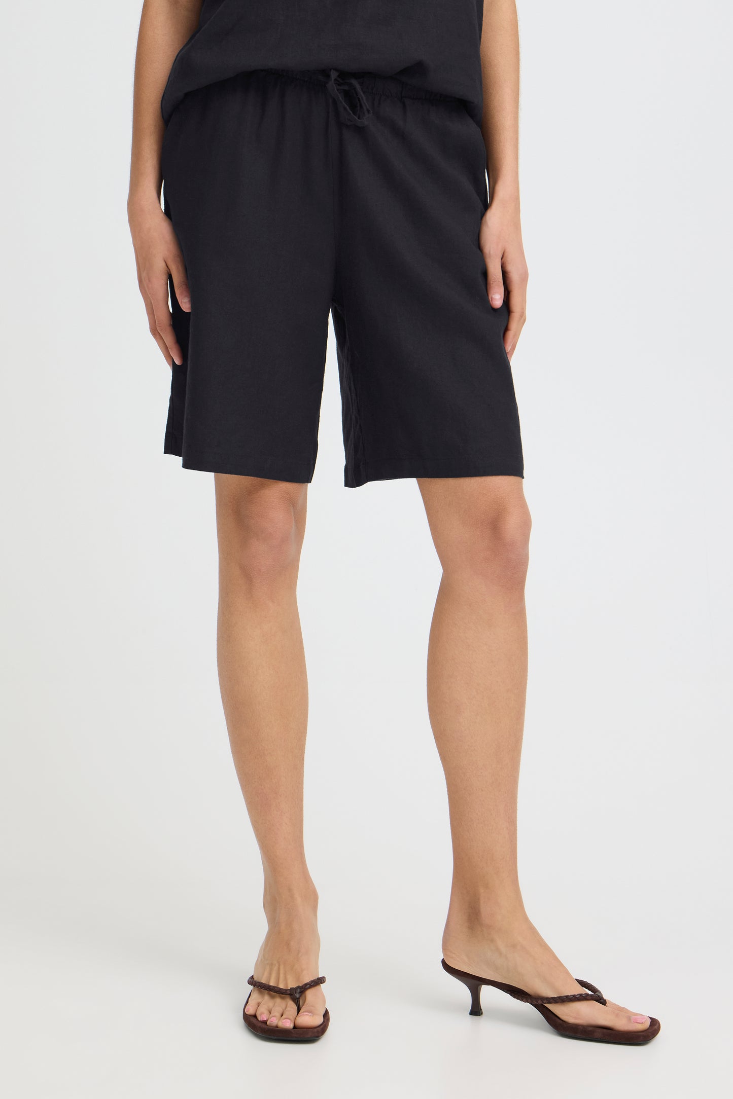 B Young BYFALAKKA Long Shorts 20816608