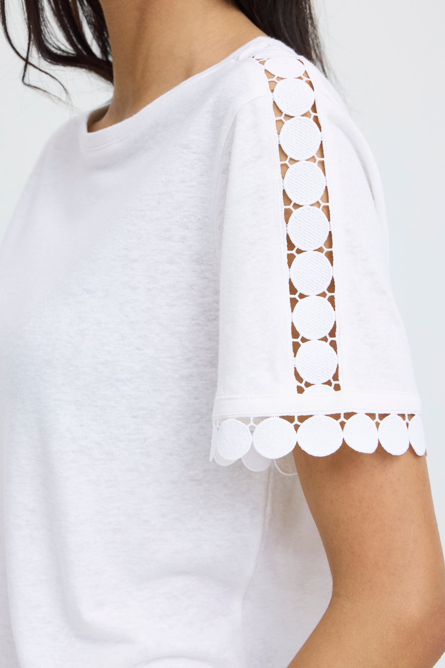 B.Young BYSOLTA Tee