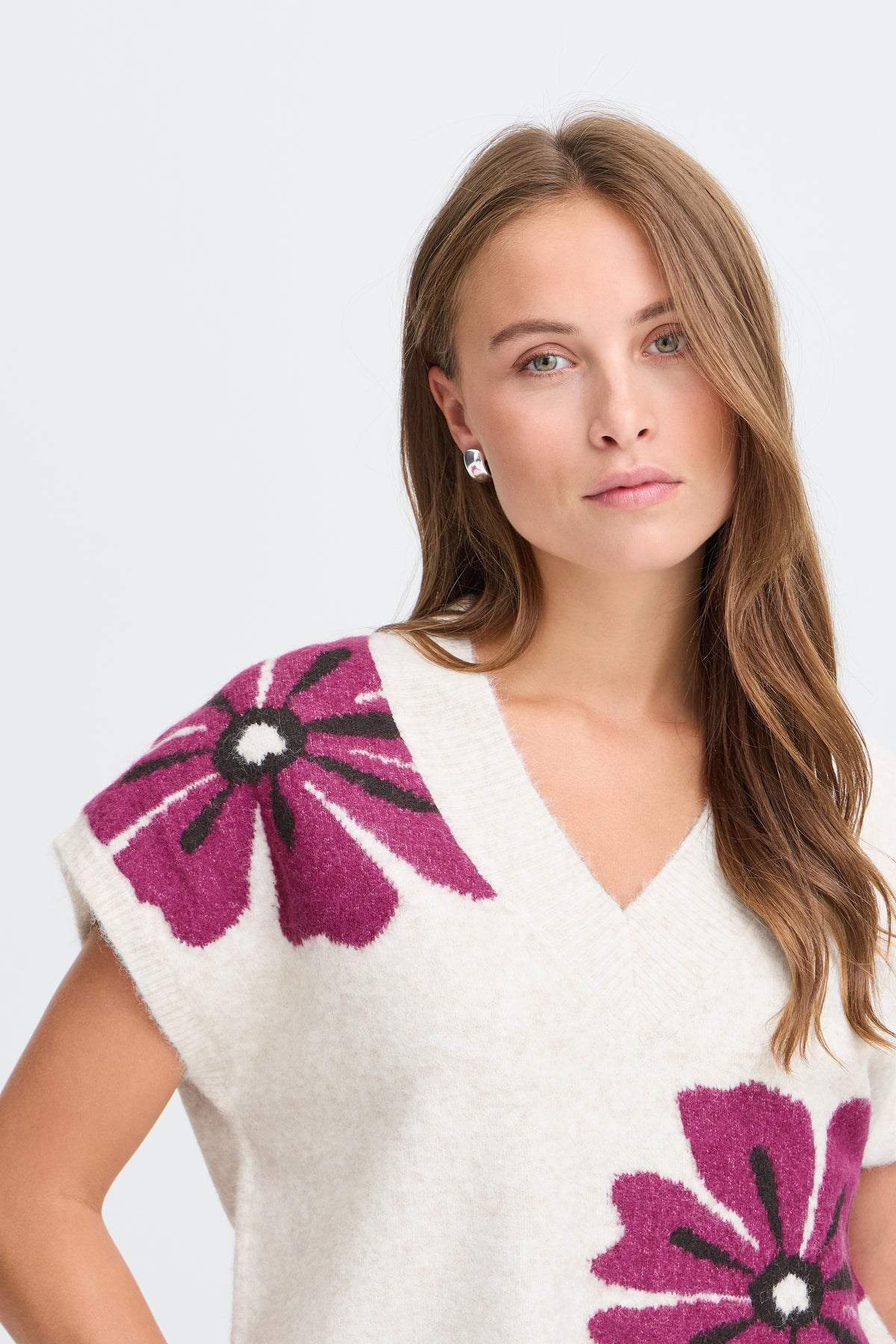 B.Young Byomea V Neck Slipover
