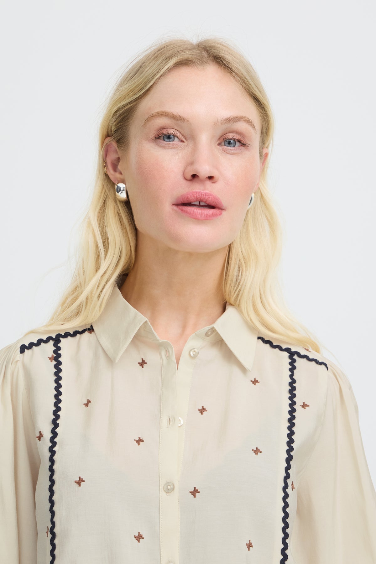 B.Young Byirisa Shirt 20819226