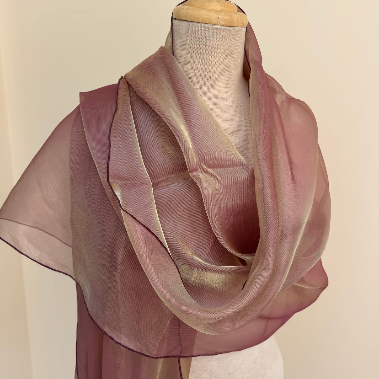 Max and Ellie OS5 Blush - Bronze Sheer wrap