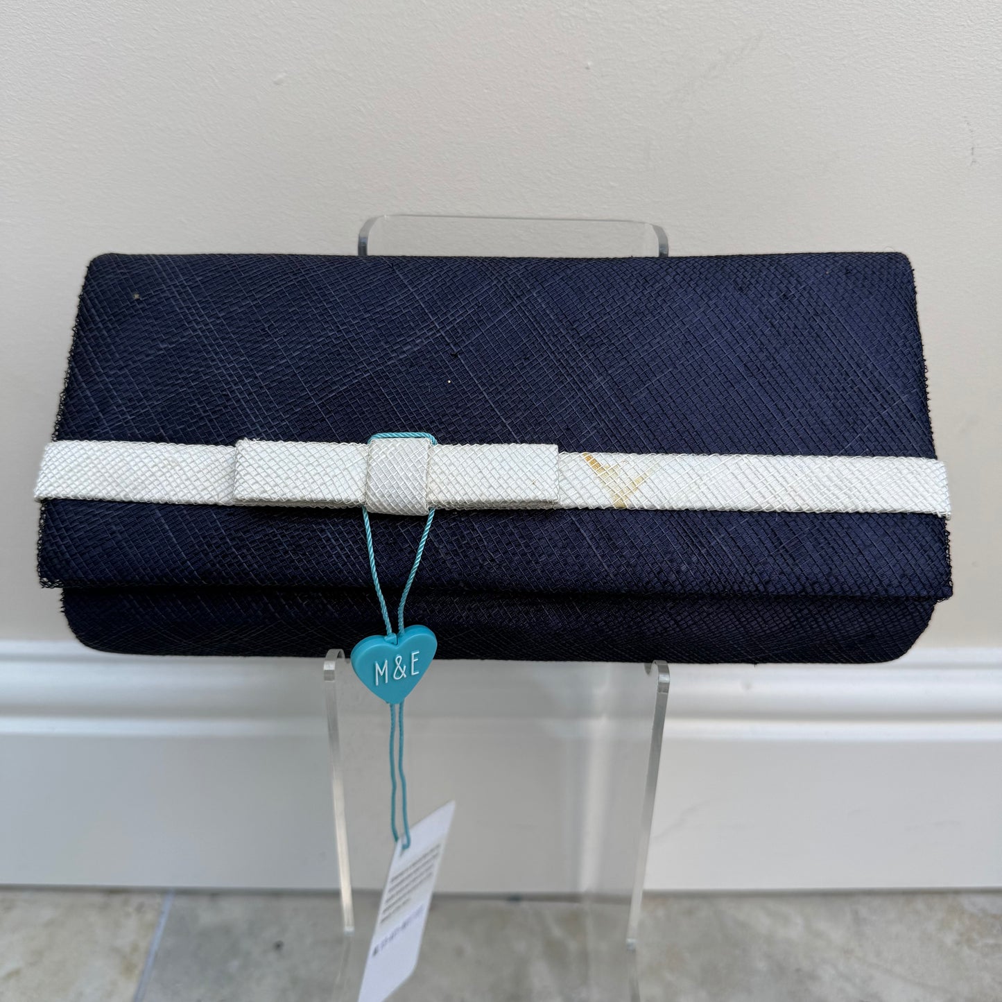 Damaged AX1 Navy/White - Glue mark on front Navy/White