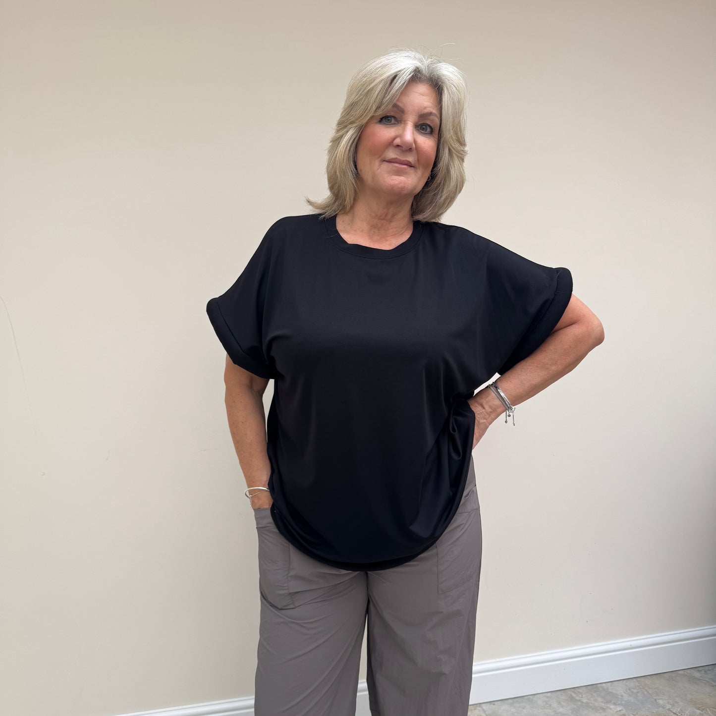 Malissa J WF2589A Short Sleeve Round Neck Top