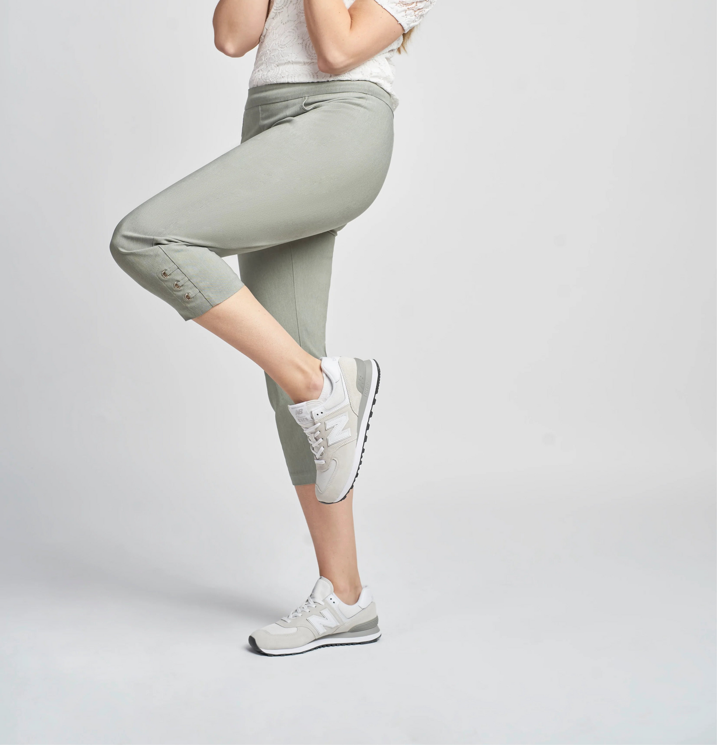 Pinns 408C Figure sculpting bengaline crop trouser
