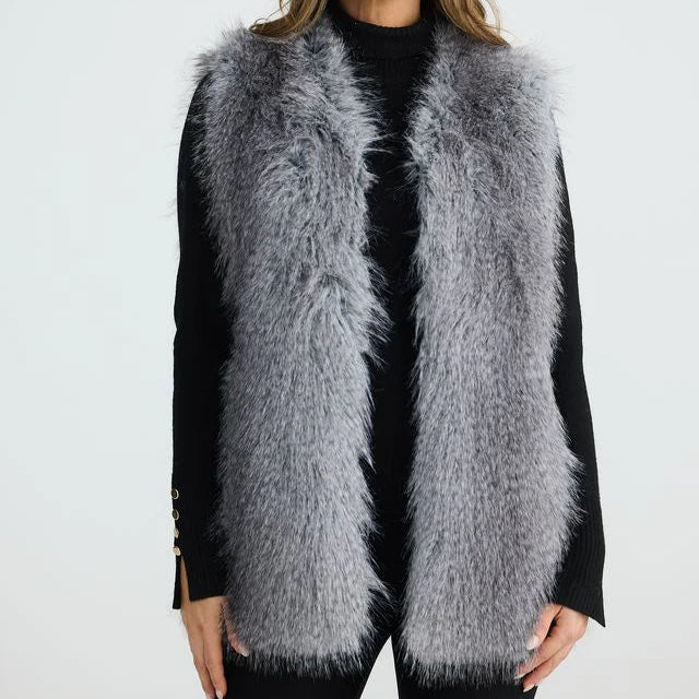 Brave & True BT250022 Aspen fur vest