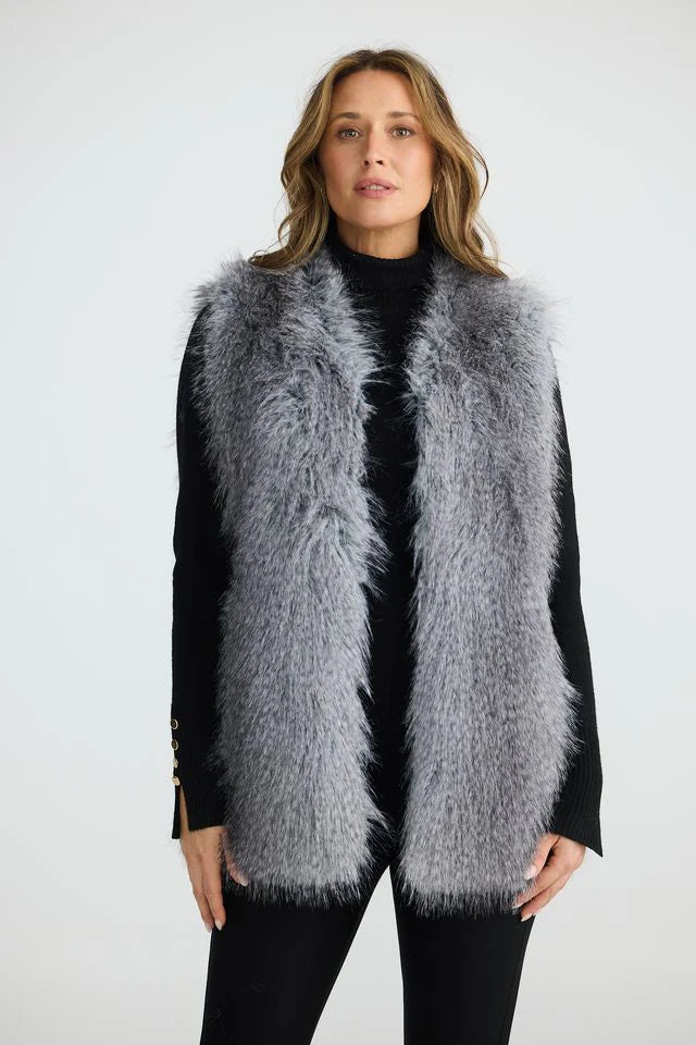 Brave & True BT250022 Aspen fur vest